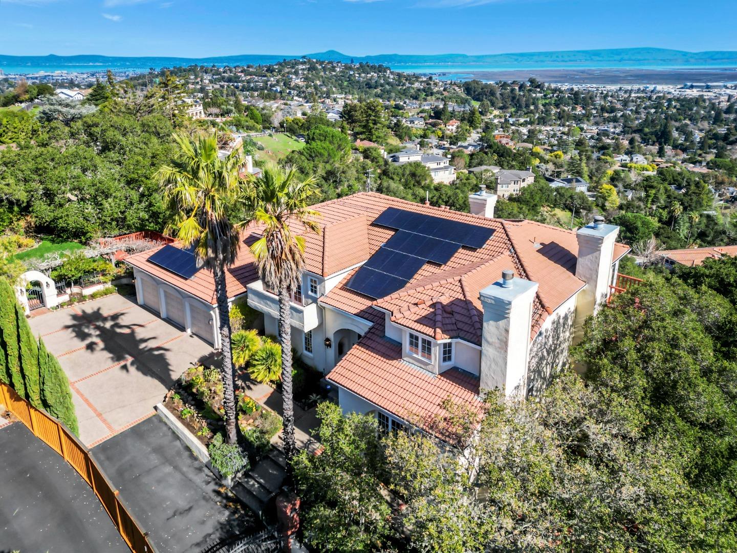 San Carlos, California, 94070, United States, 5 Bedrooms Bedrooms, ,5 BathroomsBathrooms,Residential,For Sale,1700172