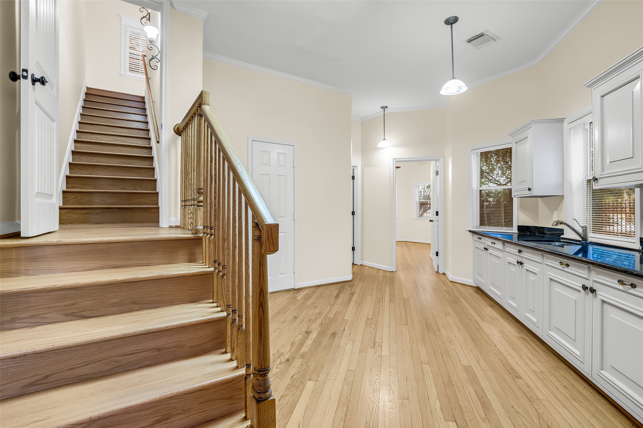  3201 White Oak Drive - 物件實景