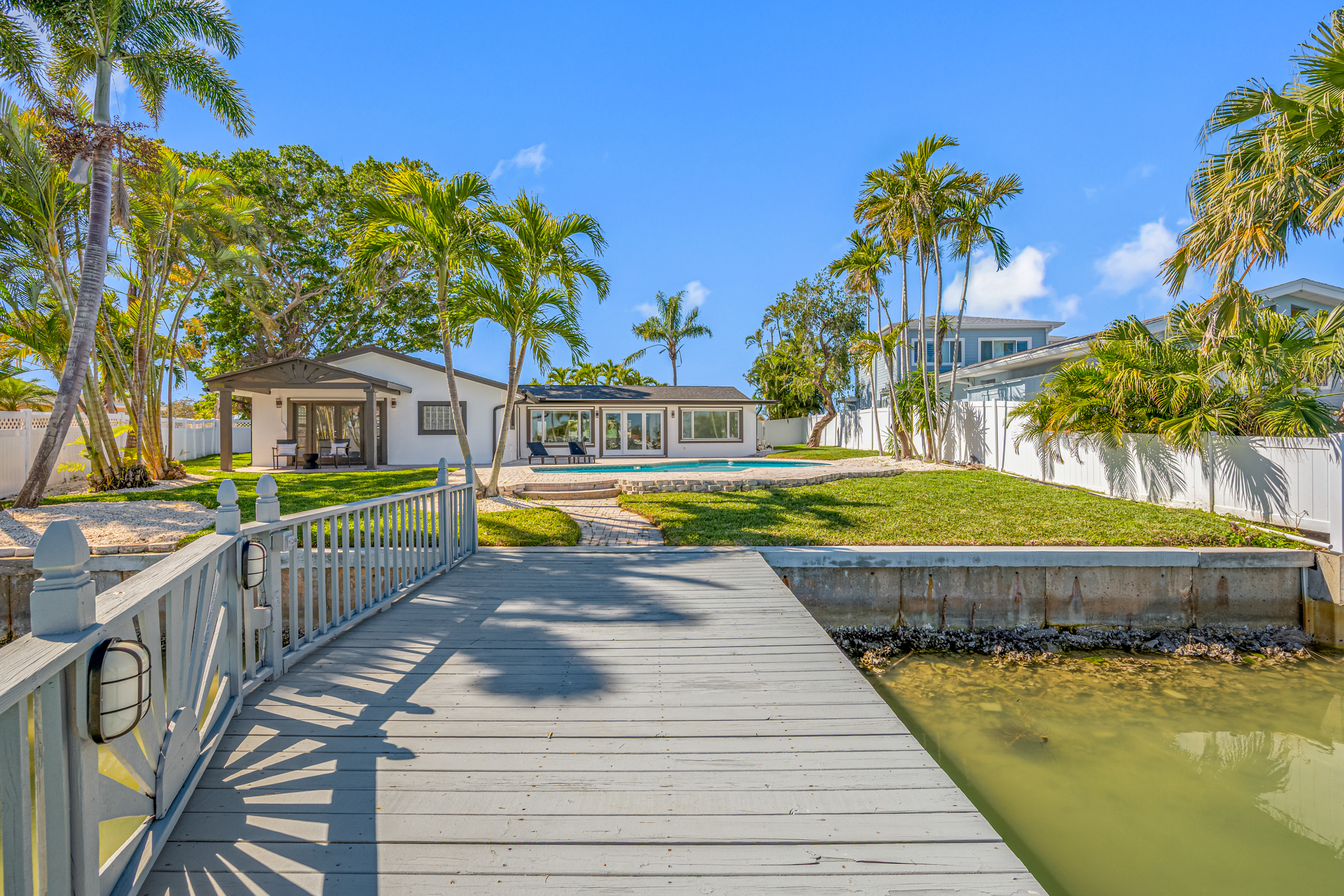 St Petersburg, Florida, 33707, United States, 3 Bedrooms Bedrooms, ,3 BathroomsBathrooms,Residential,For Sale,2017705