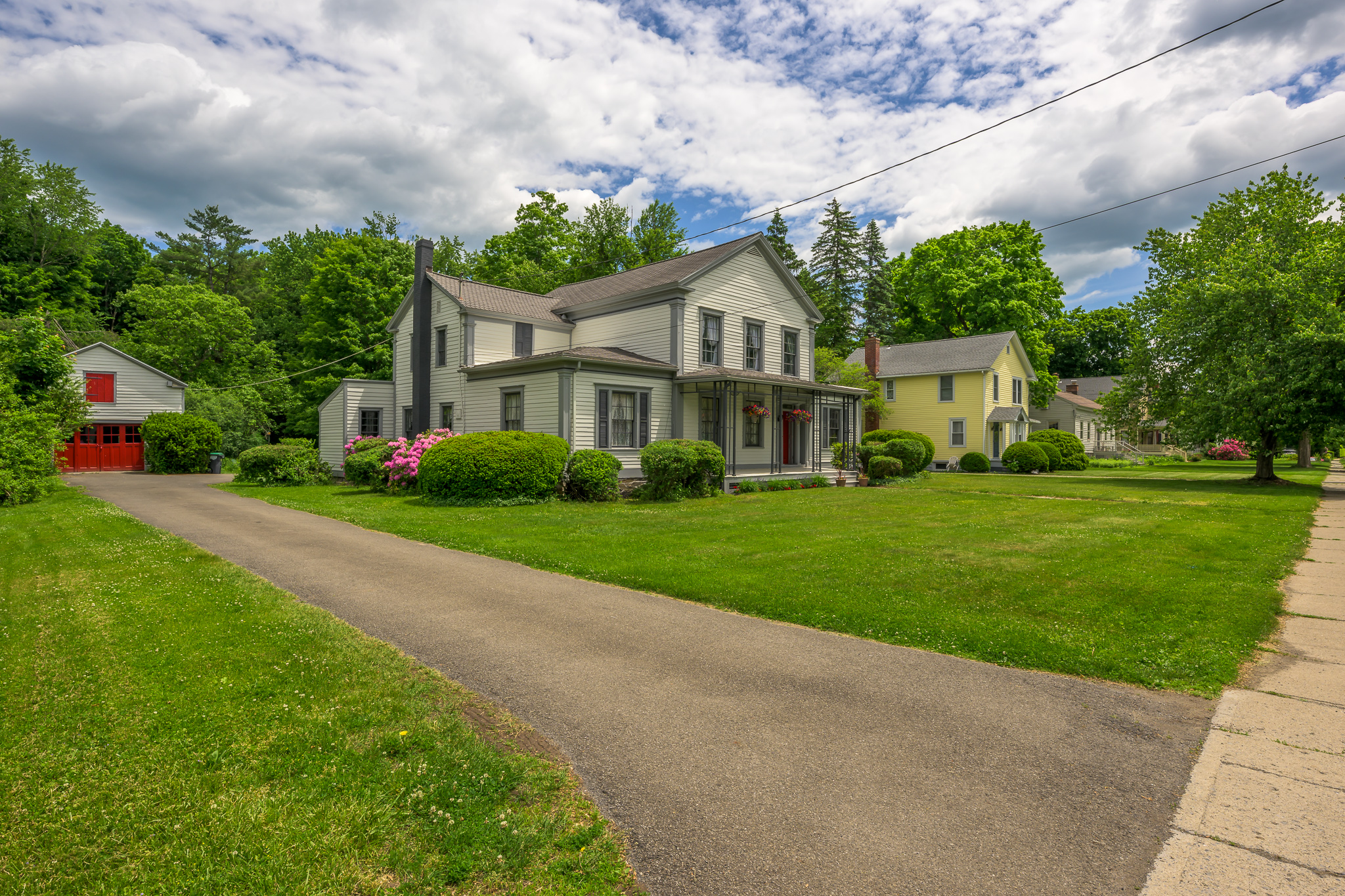  24 Albany Avenue, Kinderhook, NY 12106 - 物件實景