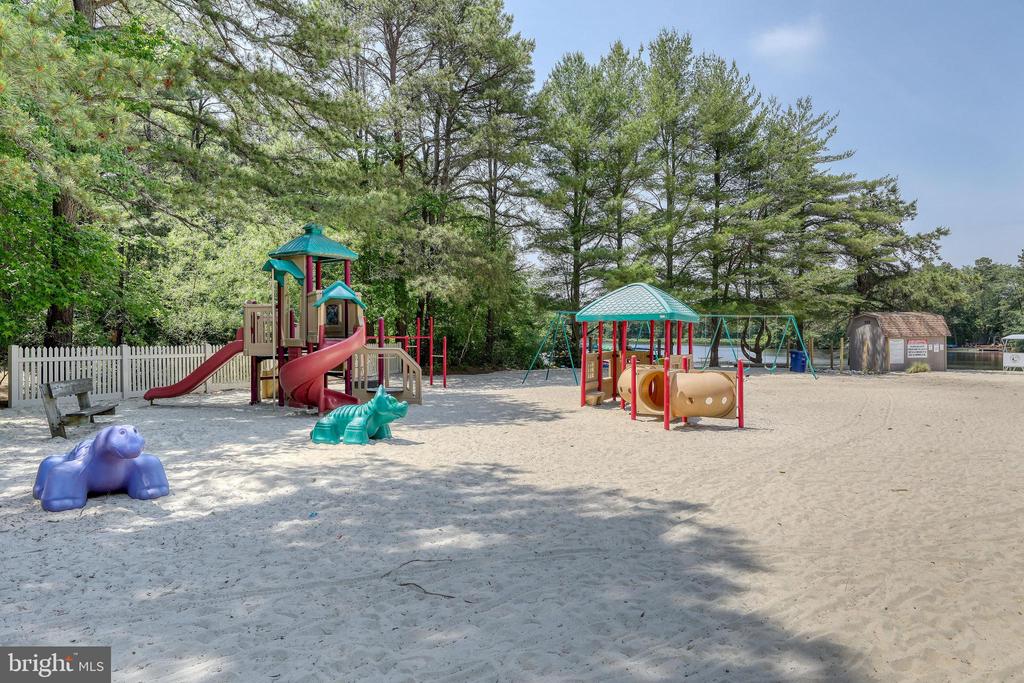 Medford, New Jersey, 08055, United States, 4 Bedrooms Bedrooms, ,3 BathroomsBathrooms,Residential,For Sale,1922039