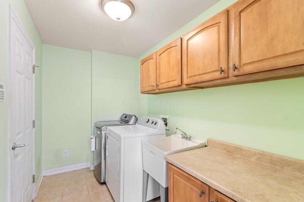 Lewis Center, Ohio, 43035, United States, 5 Bedrooms Bedrooms, ,3 BathroomsBathrooms,Residential,For Sale,2010957