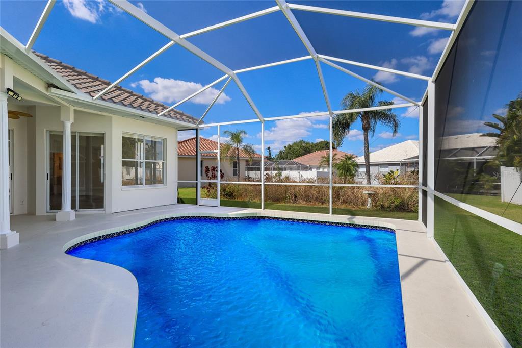 Sarasota, Florida, 34243, United States, 3 Bedrooms Bedrooms, ,2 BathroomsBathrooms,Residential,For Sale,1989326