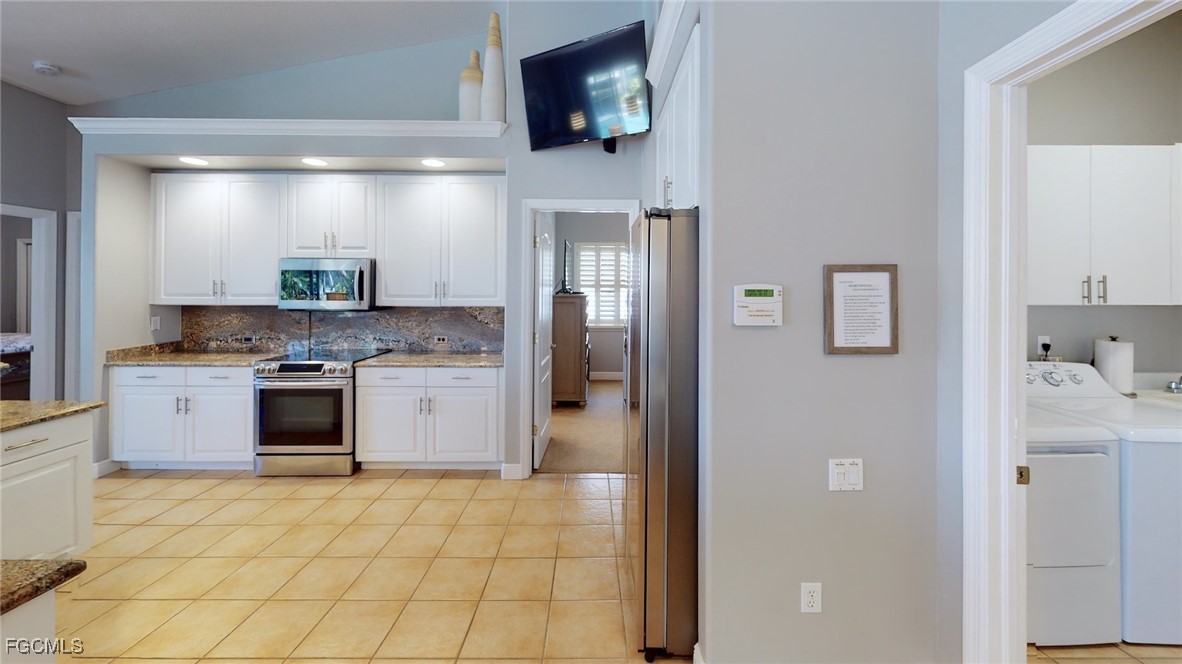 Cape Coral, Florida, 33914, United States, 4 Bedrooms Bedrooms, ,3 BathroomsBathrooms,Residential,For Sale,1926327