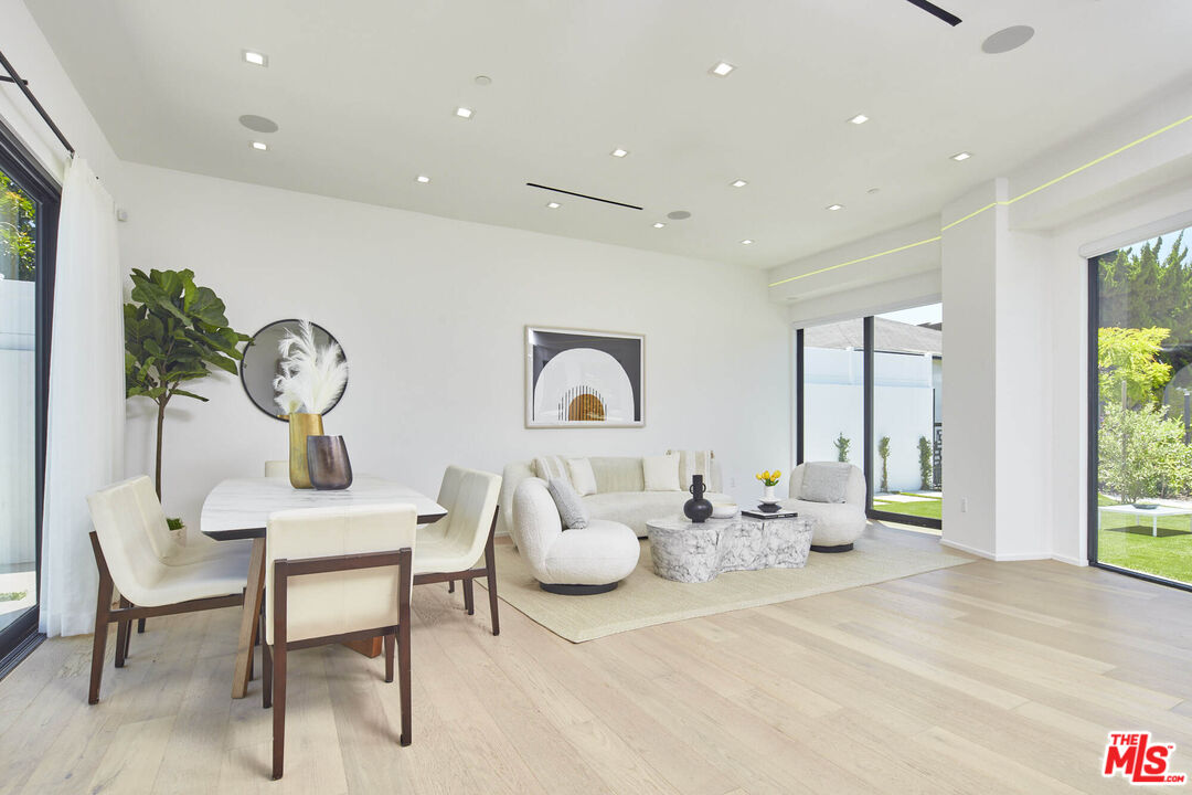 Culver City, California, 90230, United States, 4 Bedrooms Bedrooms, ,7 BathroomsBathrooms,Residential,For Sale,1804248