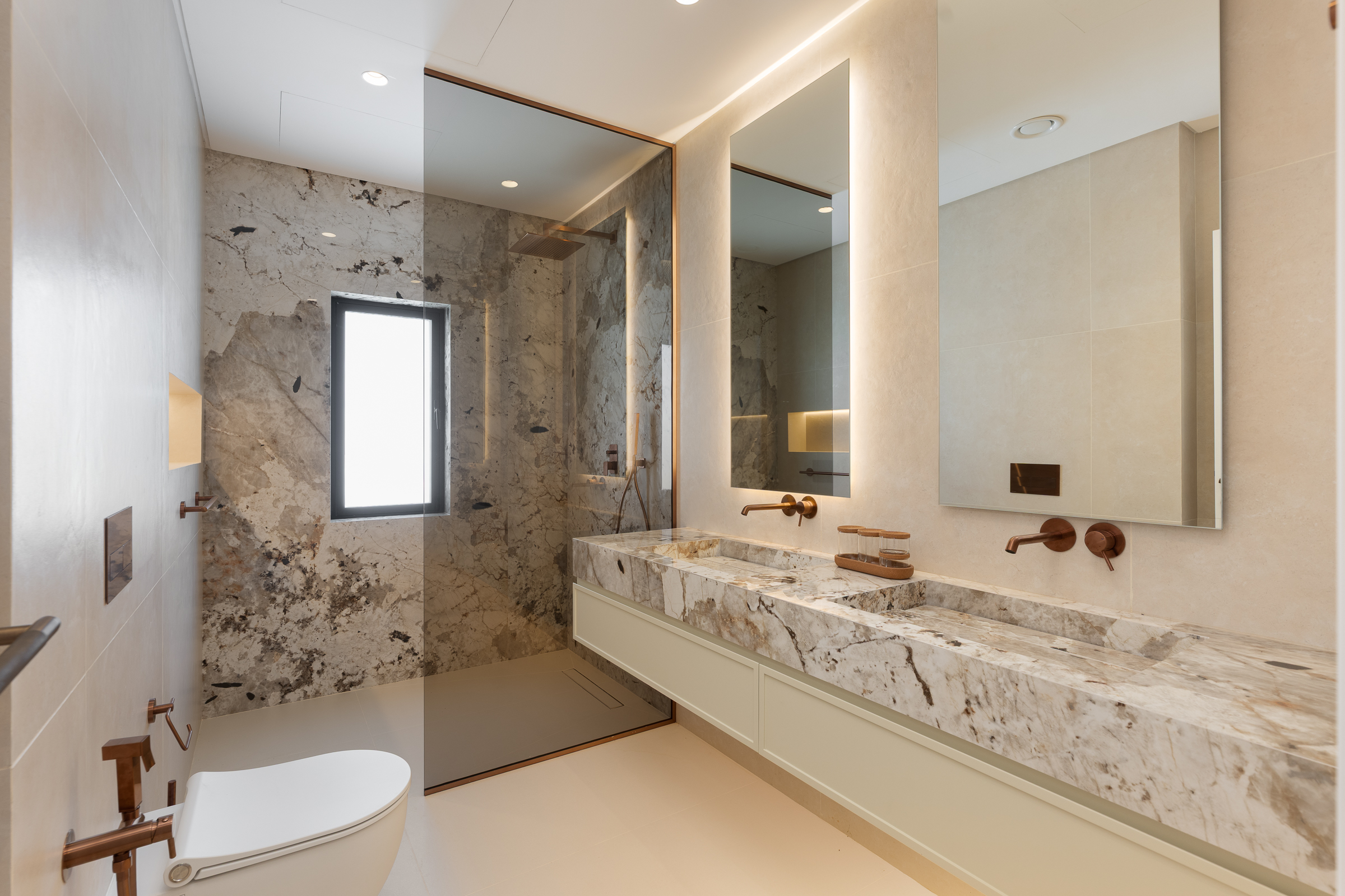  Spacious Fully Upgraded Villa in JGE - 物件實景