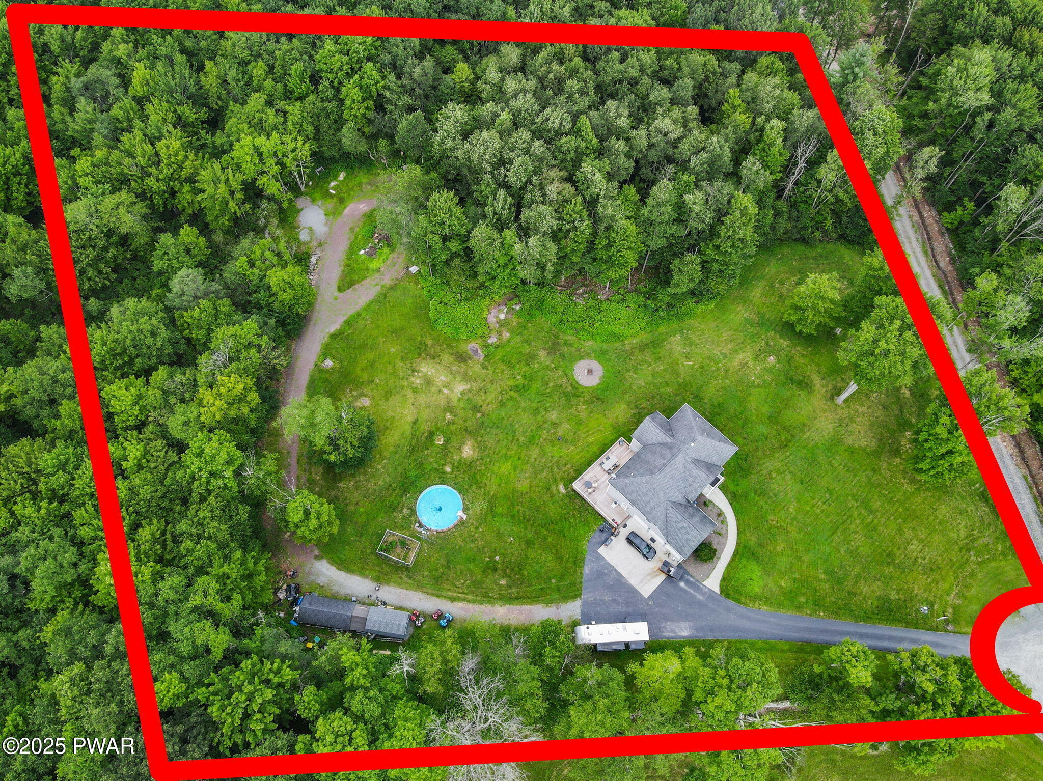 Honesdale, Pennsylvania, 18431, United States, 5 Bedrooms Bedrooms, ,4 BathroomsBathrooms,Residential,For Sale,1973688