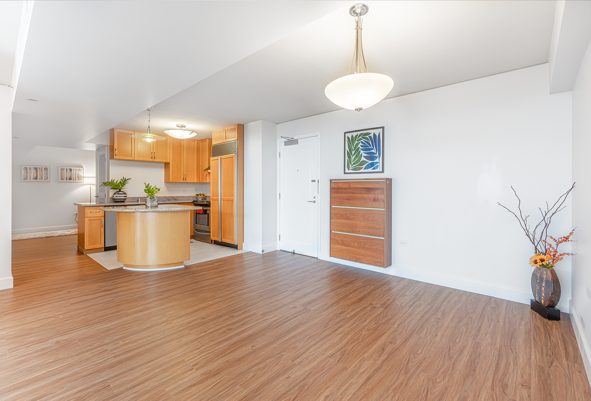 Honolulu, Hawaii, 96814, United States, 2 Bedrooms Bedrooms, ,2 BathroomsBathrooms,Residential,For Sale,1975277