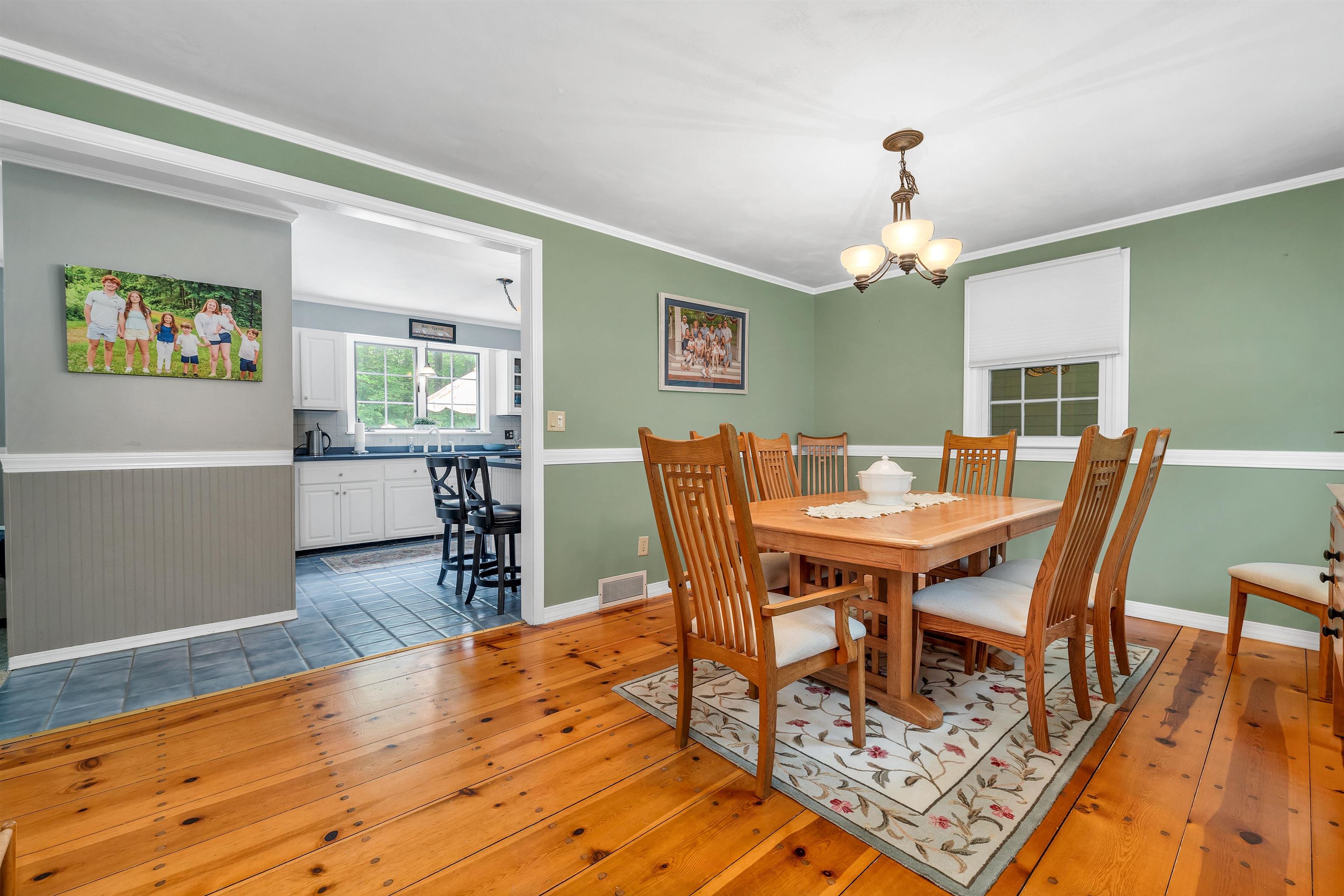 Gilford, New Hampshire, 03249, United States, 4 Bedrooms Bedrooms, ,2 BathroomsBathrooms,Residential,For Sale,1875649