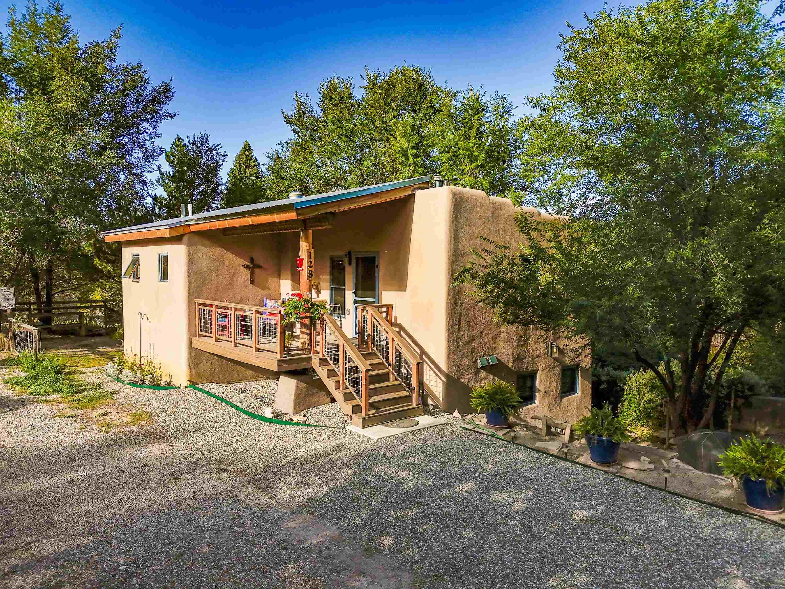 128 Las Cruces, Taos, New Mexico, 87571, United States, 2 Bedrooms Bedrooms, ,2 BathroomsBathrooms,Residential,For Sale,128 Las Cruces,1629727