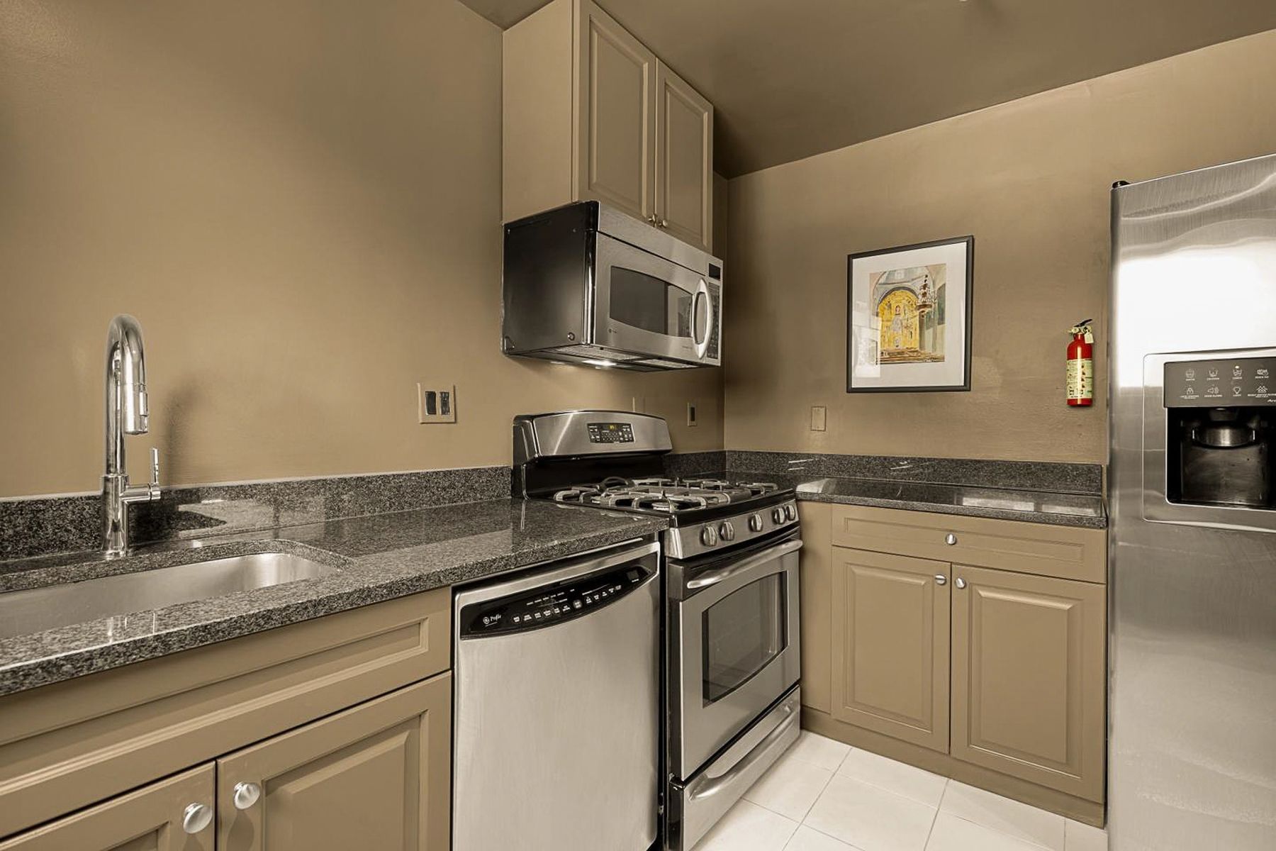  2725 39th Street NW, Washington, DC, 20007 - 物件實景