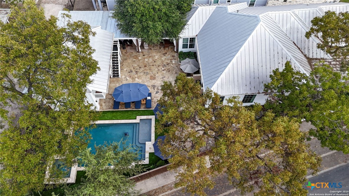 San Antonio, Texas, 78204, United States, 4 Bedrooms Bedrooms, ,4 BathroomsBathrooms,Residential,For Sale,1989633