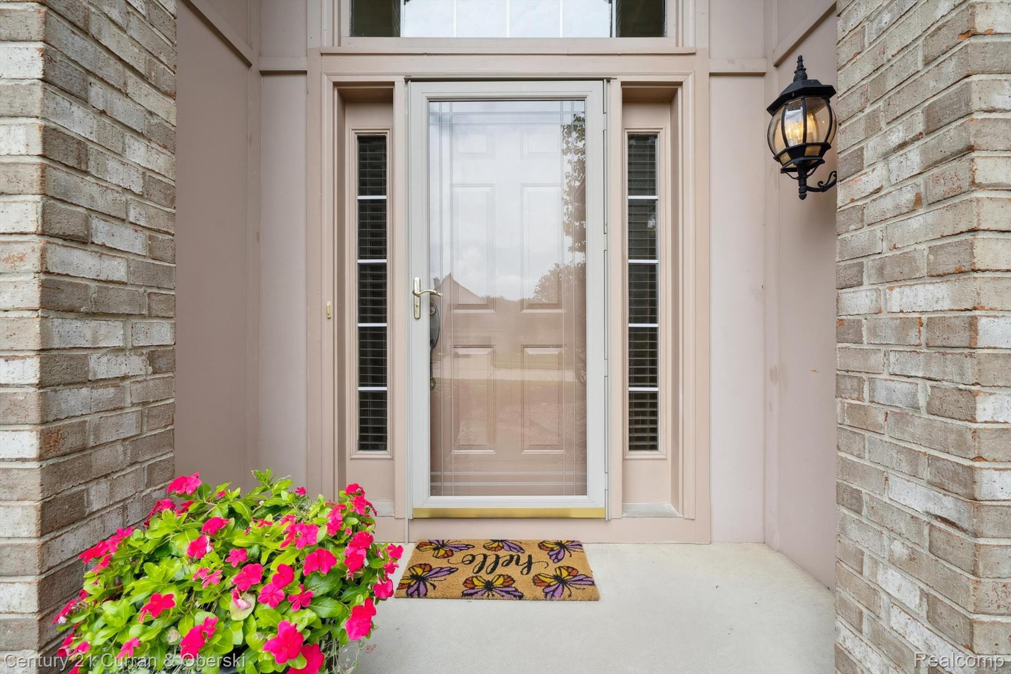 Canton Charter Township, Michigan, 48187, United States, 4 Bedrooms Bedrooms, ,3 BathroomsBathrooms,Residential,For Sale,1977619