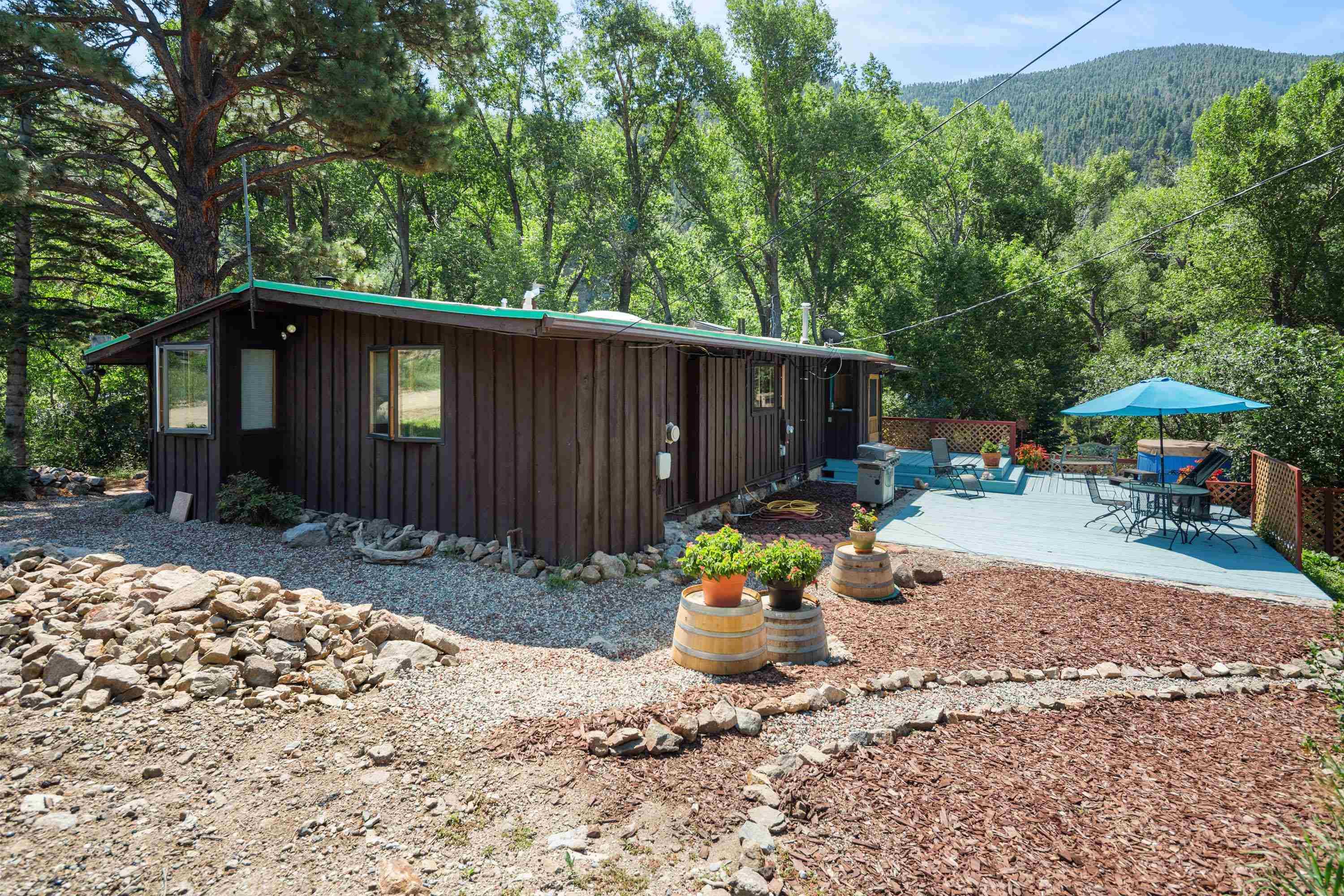 Questa, New Mexico, 87556, United States, 2 Bedrooms Bedrooms, ,3 BathroomsBathrooms,Residential,For Sale,1916841