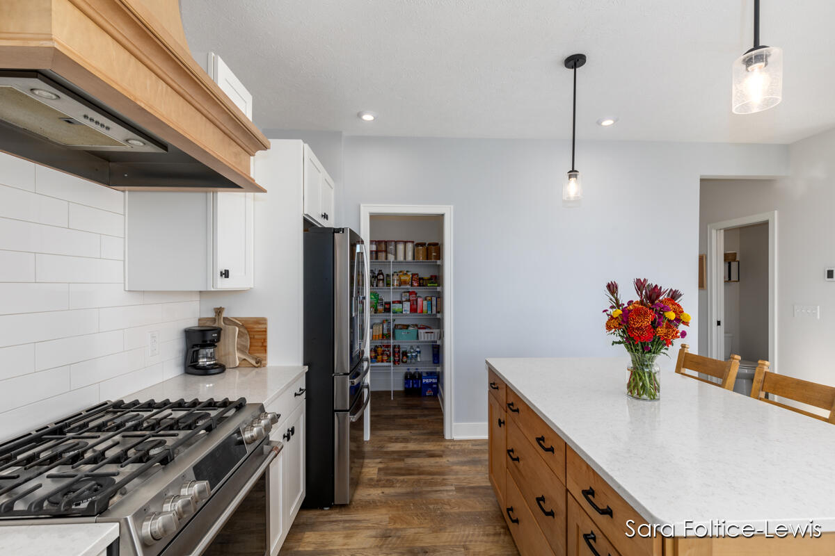 Grand Rapids, Michigan, 49512, United States, 4 Bedrooms Bedrooms, ,4 BathroomsBathrooms,Residential,For Sale,1976019