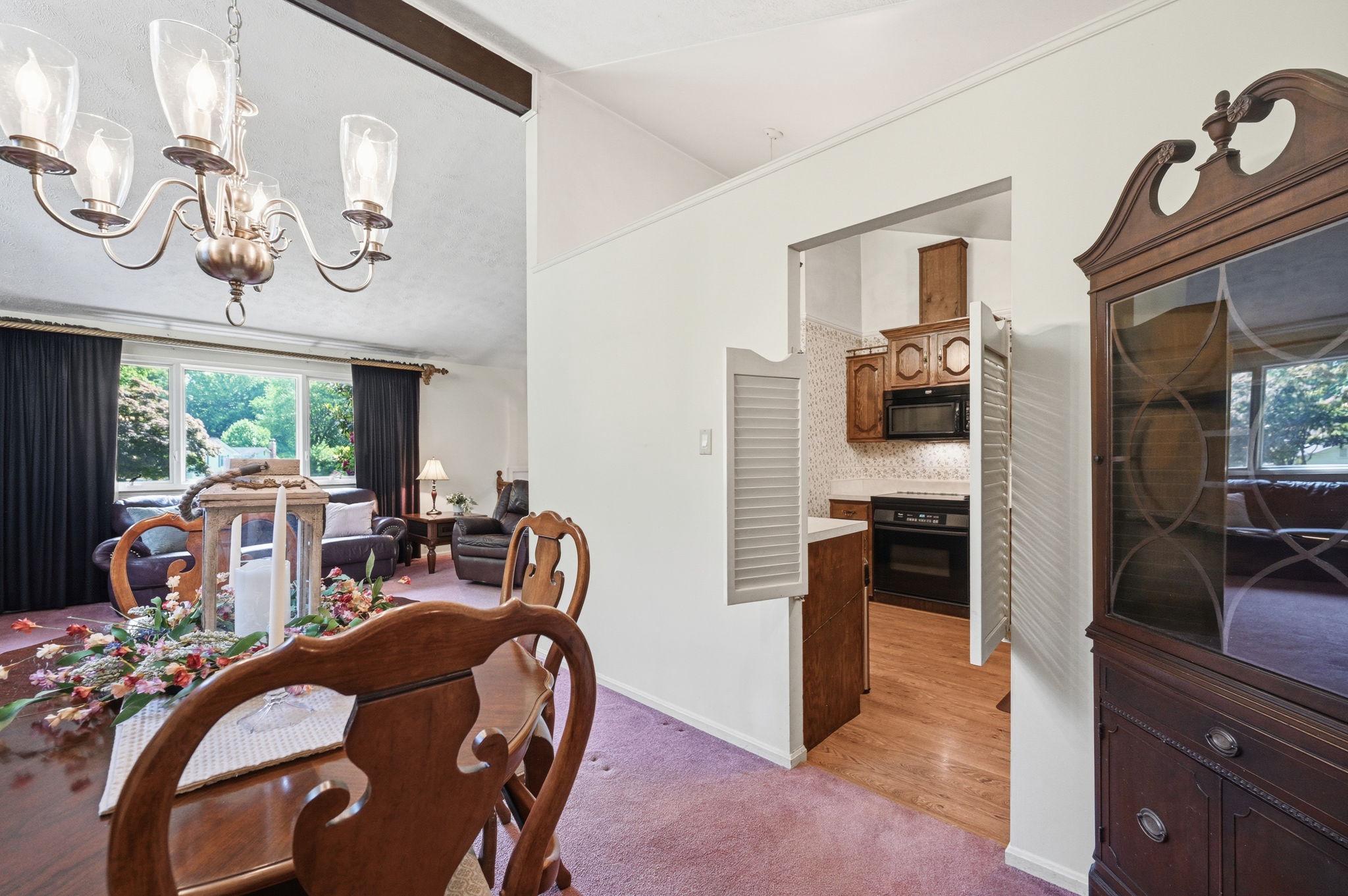 Fairfax, Virginia, 22032, United States, 4 Bedrooms Bedrooms, ,3 BathroomsBathrooms,Residential,For Sale,2048282