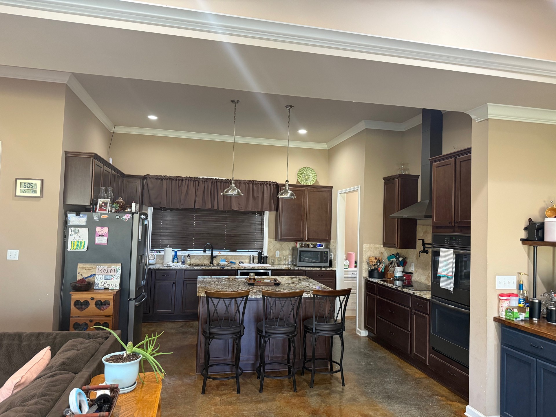 Many, Louisiana, 71449, United States, 4 Bedrooms Bedrooms, ,3 BathroomsBathrooms,Residential,For Sale,1984388