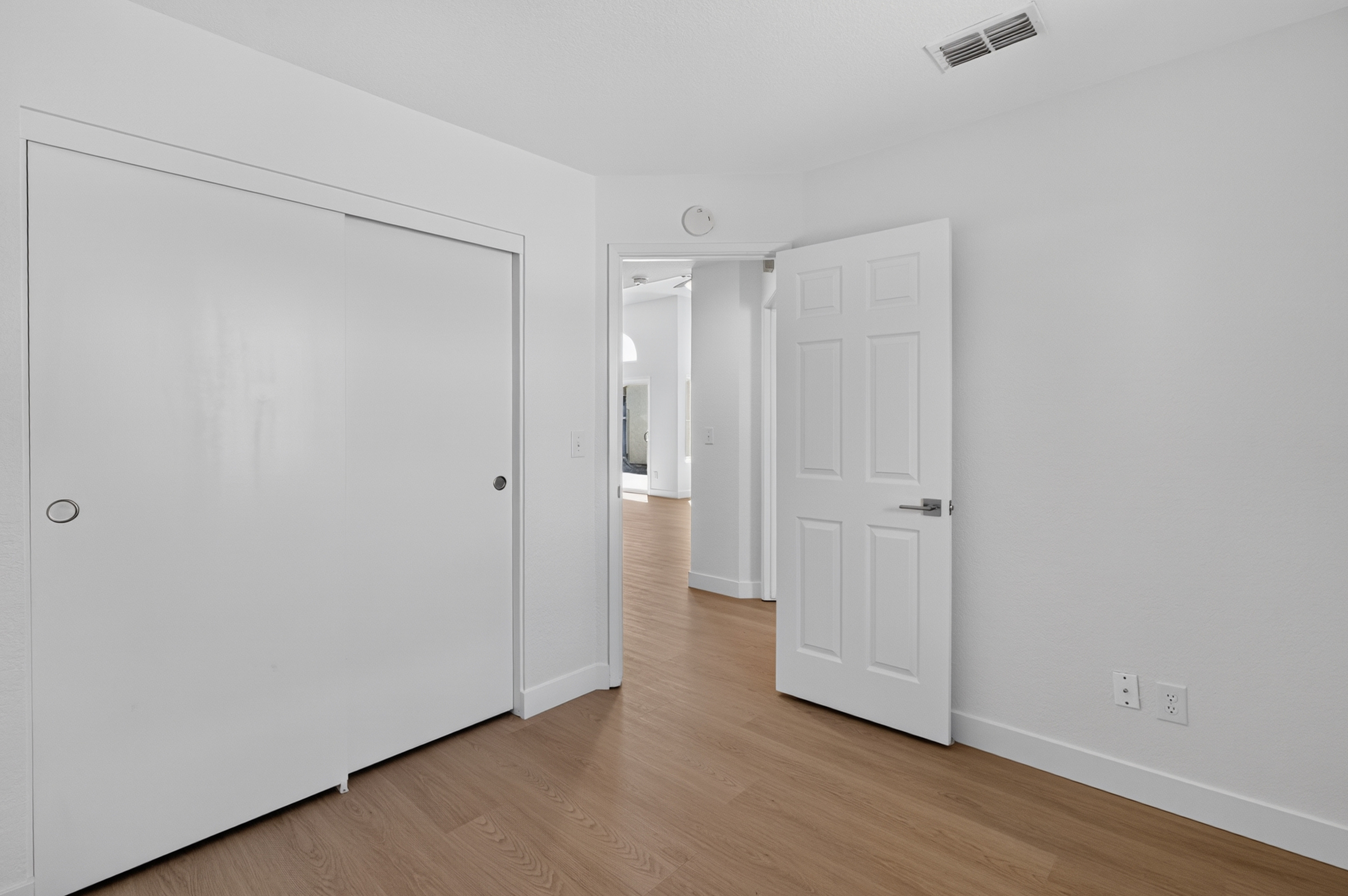  8048 Cardale Way, Sacramento, CA 95829 - 物件實景