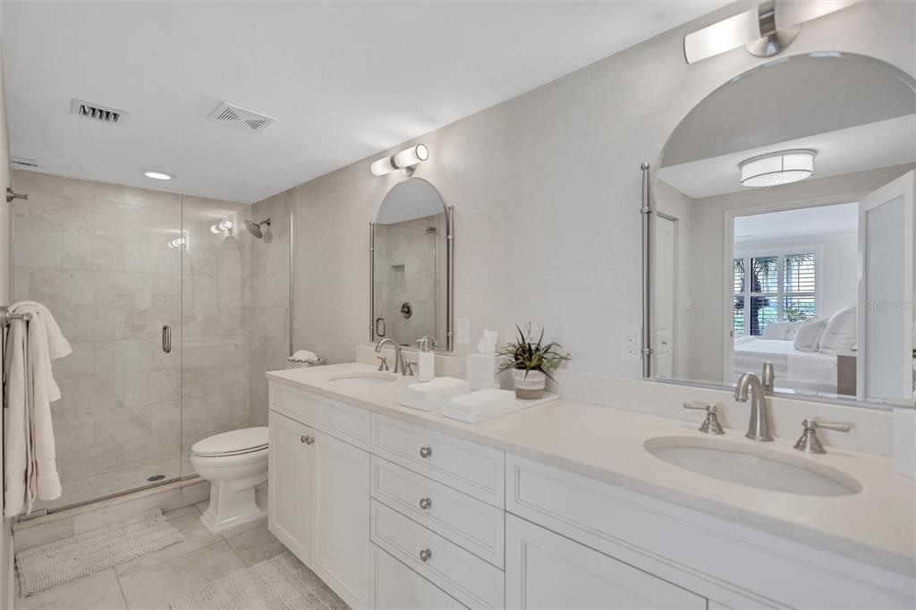 Sarasota, Florida, 34242, United States, 2 Bedrooms Bedrooms, ,2 BathroomsBathrooms,Residential,For Sale,1895415