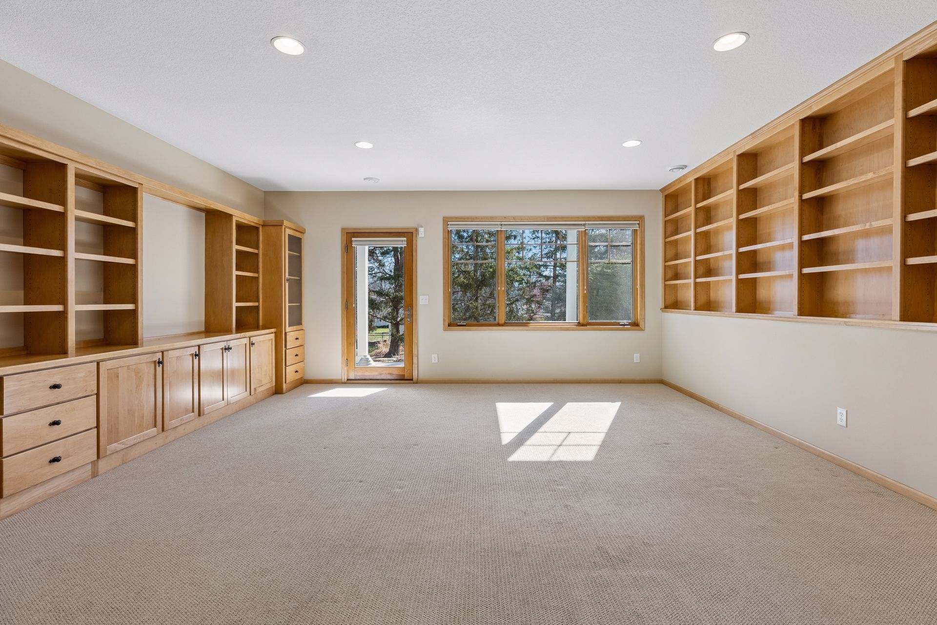  Spacious Townhome in Prime Location - 物件實景