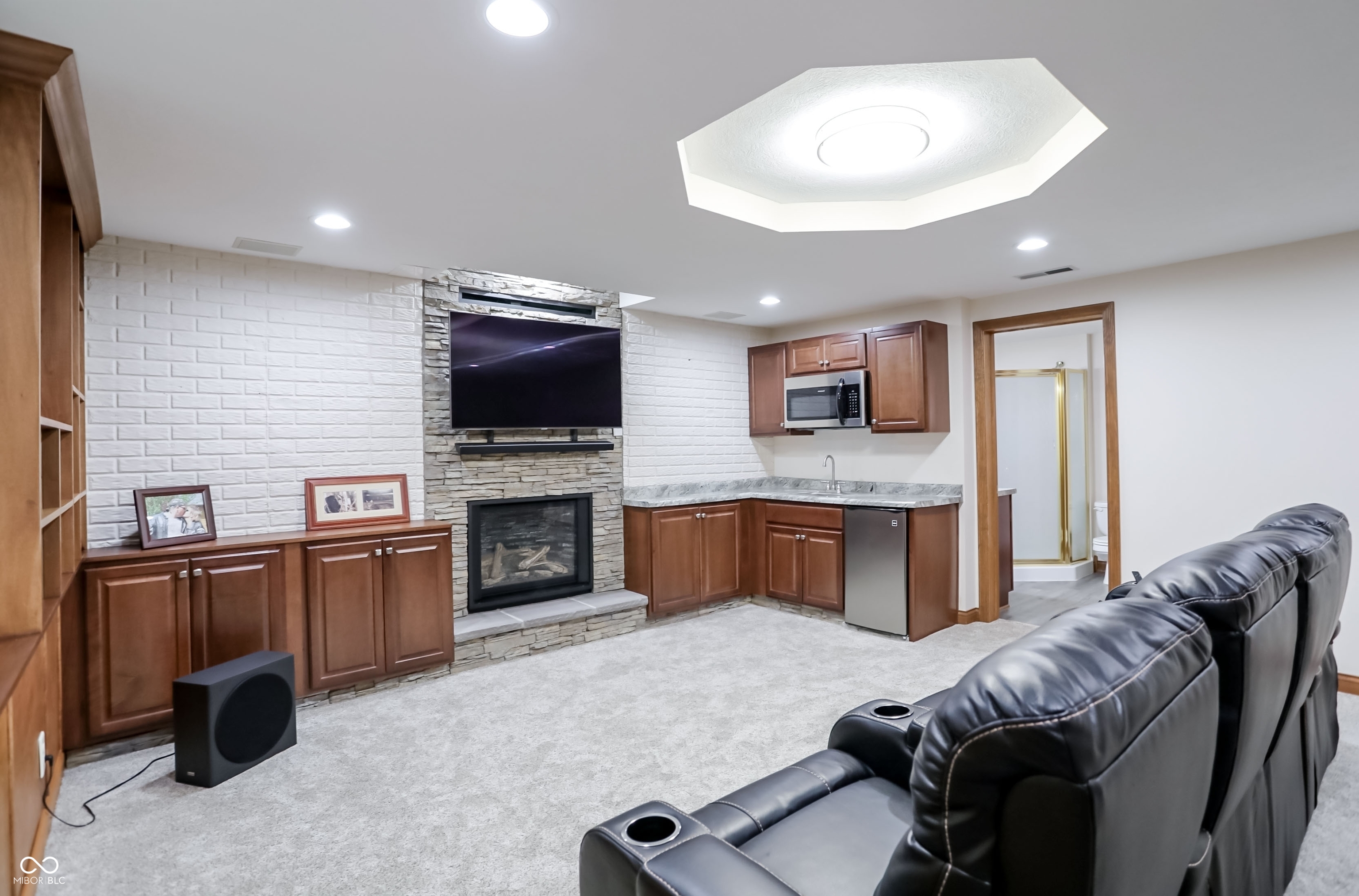 Greenfield, Indiana, 46140, United States, 3 Bedrooms Bedrooms, ,3 BathroomsBathrooms,Residential,For Sale,2035796