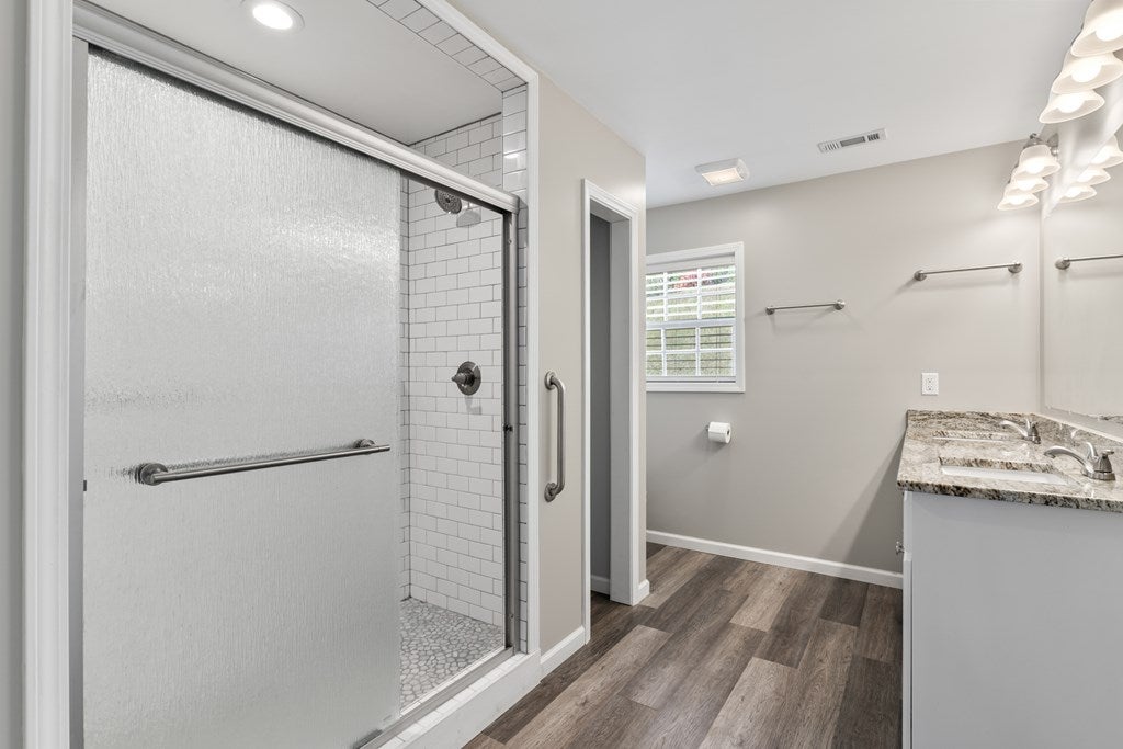 Blue Ridge, Georgia, 30513, United States, 3 Bedrooms Bedrooms, ,2 BathroomsBathrooms,Residential,For Sale,1987936