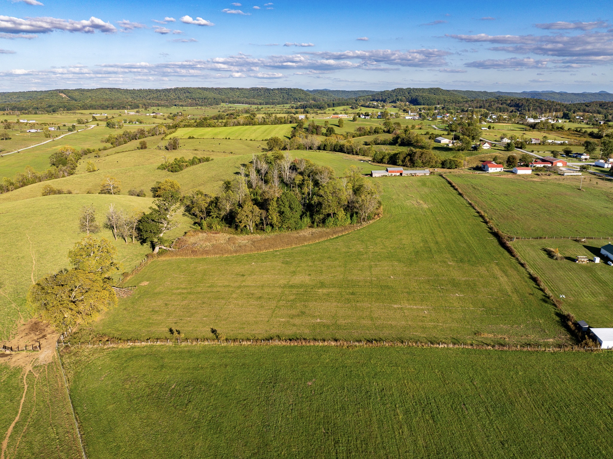 Hillsboro, Kentucky, 41049, United States, 3 Bedrooms Bedrooms, ,3 BathroomsBathrooms,Residential,For Sale,1984101