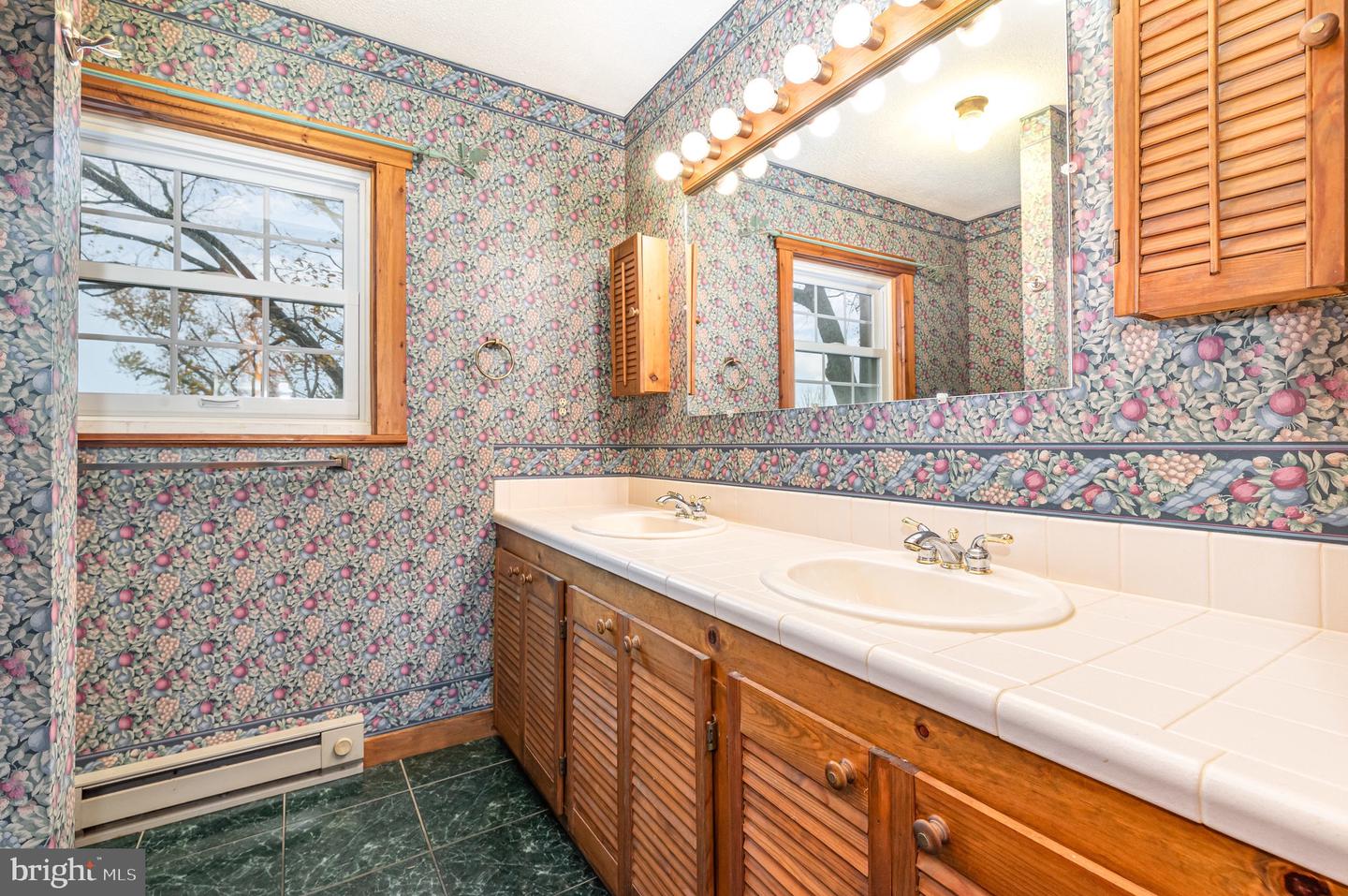 Mechanicsburg, Pennsylvania, 17055, United States, 4 Bedrooms Bedrooms, ,4 BathroomsBathrooms,Residential,For Sale,1991267