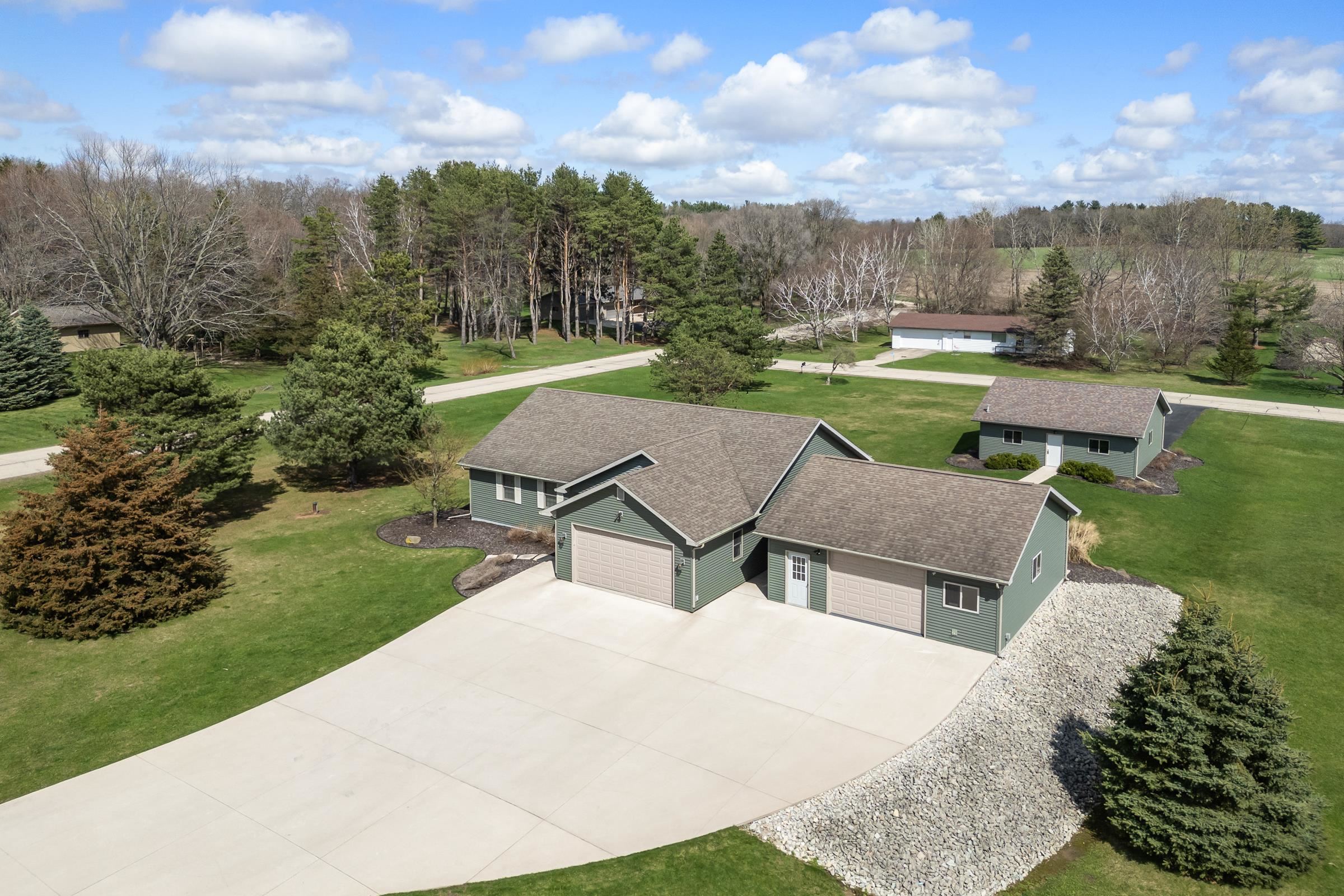 Forest Ridge Rd, Green Lake, WI 54941