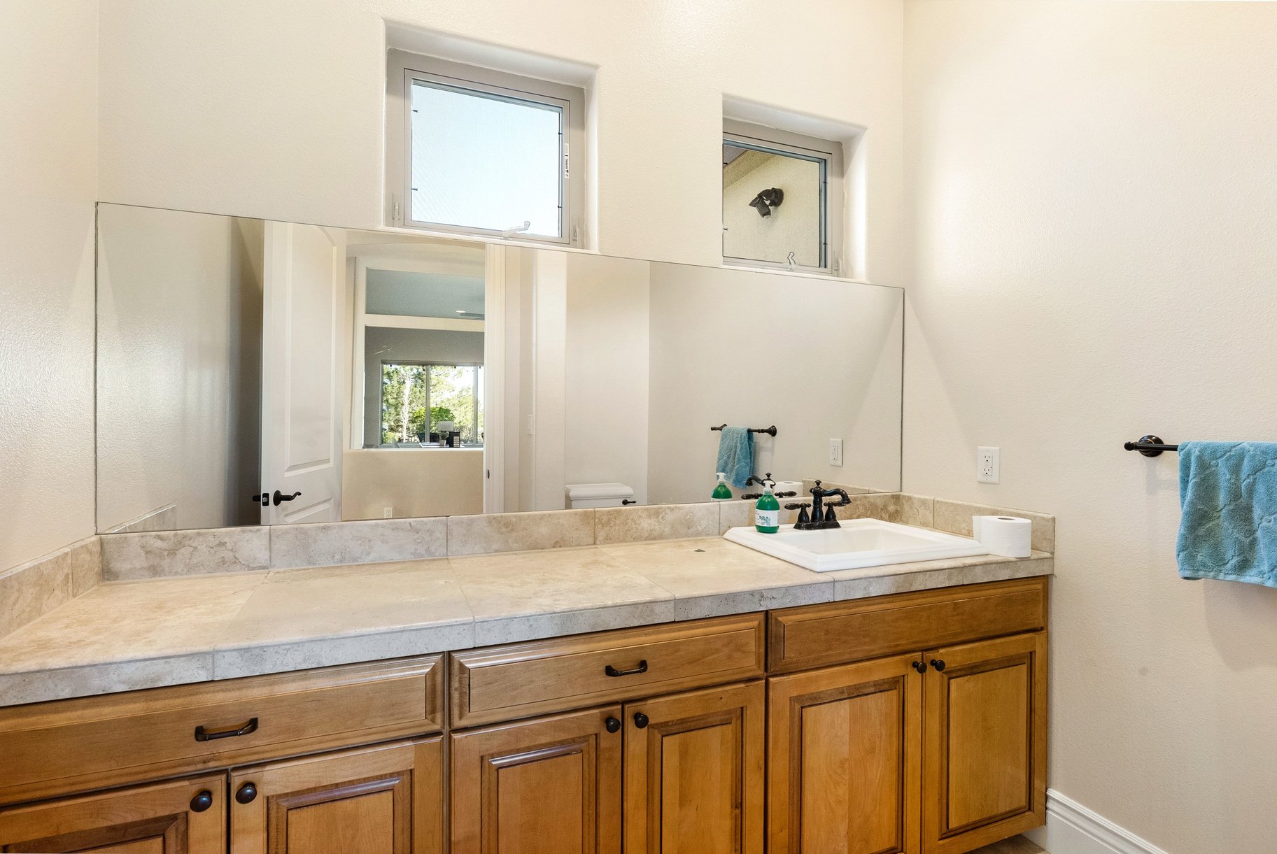  Private Mountain Estate with Elevated Views - 物件實景