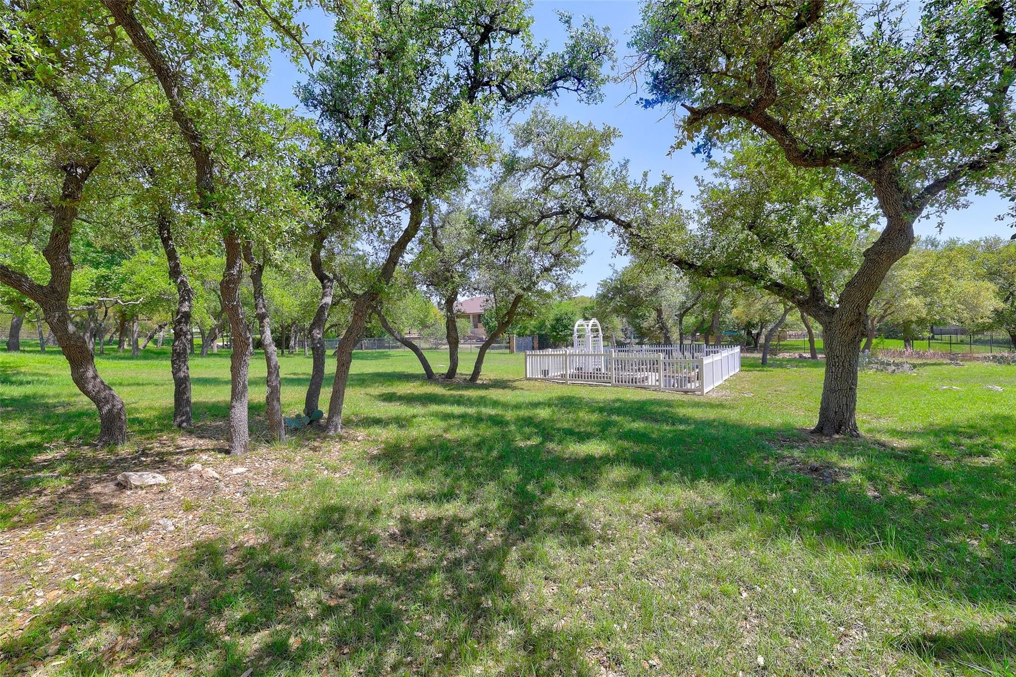 Georgetown, Texas, 78633, United States, 4 Bedrooms Bedrooms, ,5 BathroomsBathrooms,Residential,For Sale,1798285