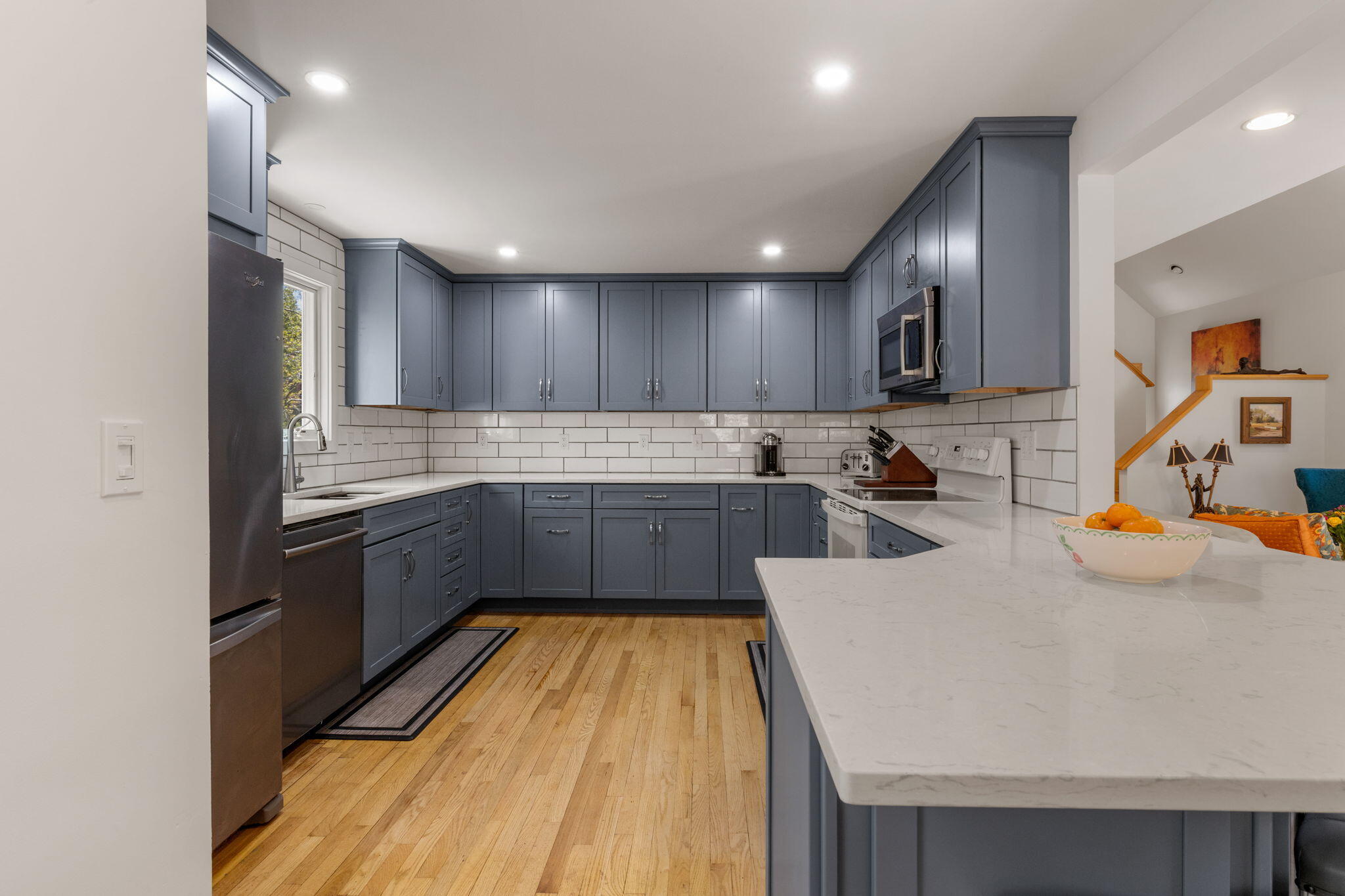  Near Beaches, Galleries & Trails — A Beautifully Updated Provincetown Home - 物件實景