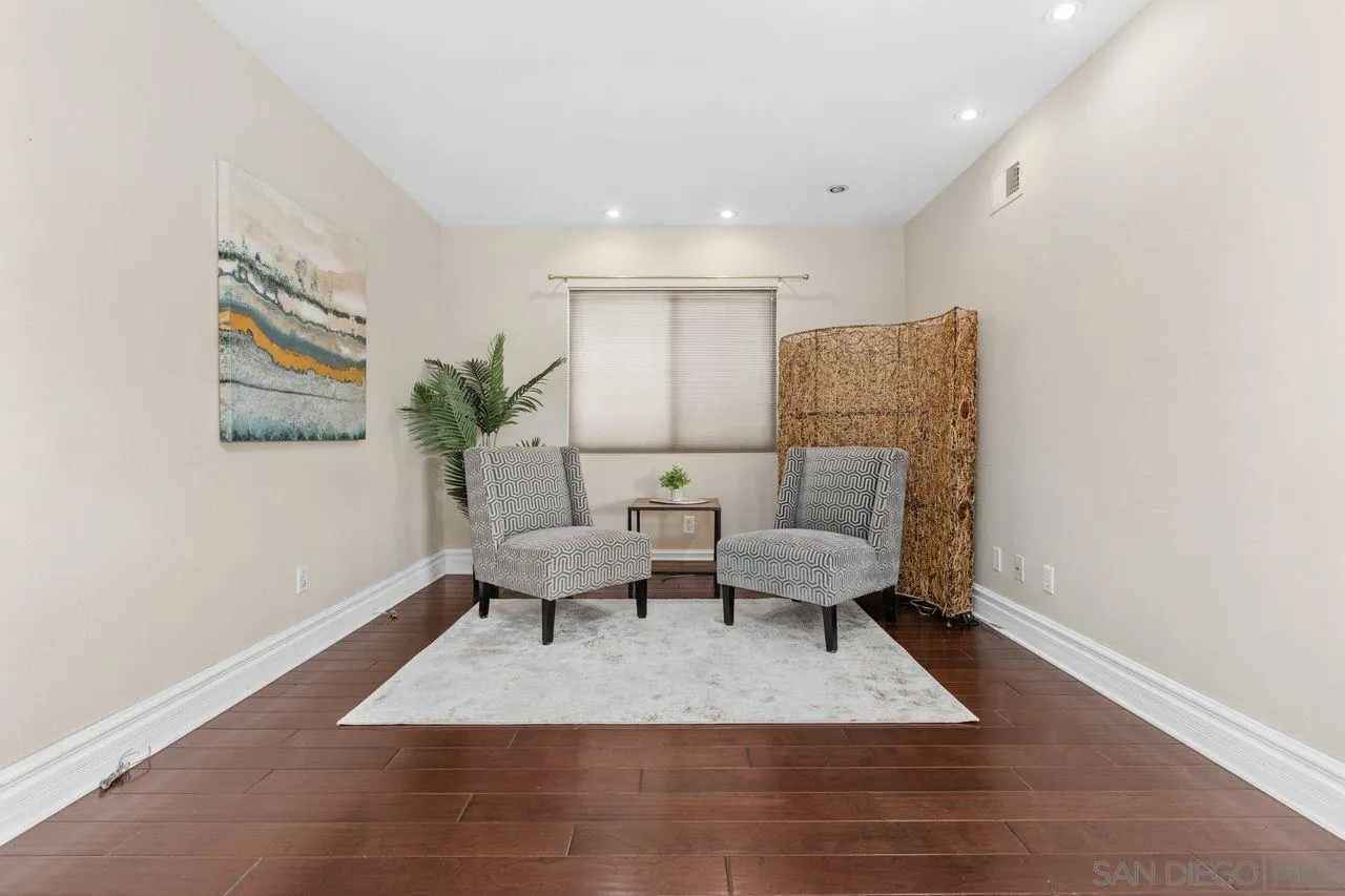 Escondido, California, 92026, United States, 3 Bedrooms Bedrooms, ,3 BathroomsBathrooms,Residential,For Sale,2003359