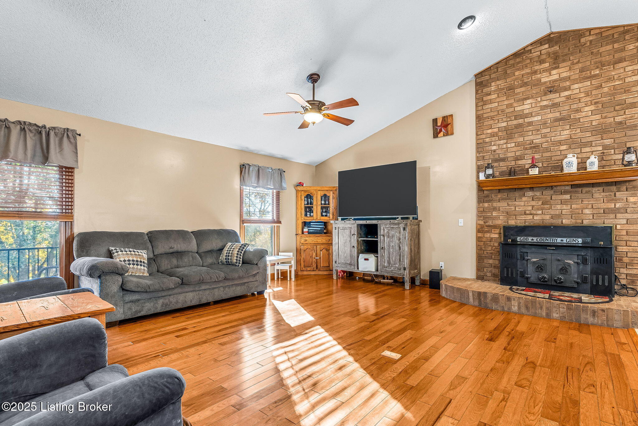 Boston, Kentucky, 40107, United States, 3 Bedrooms Bedrooms, ,2 BathroomsBathrooms,Residential,For Sale,1988918