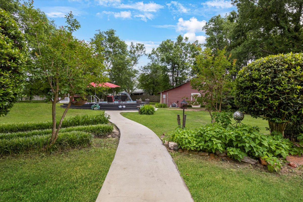 Carthage, Texas, 75633, United States, 5 Bedrooms Bedrooms, ,4 BathroomsBathrooms,Residential,For Sale,1804016