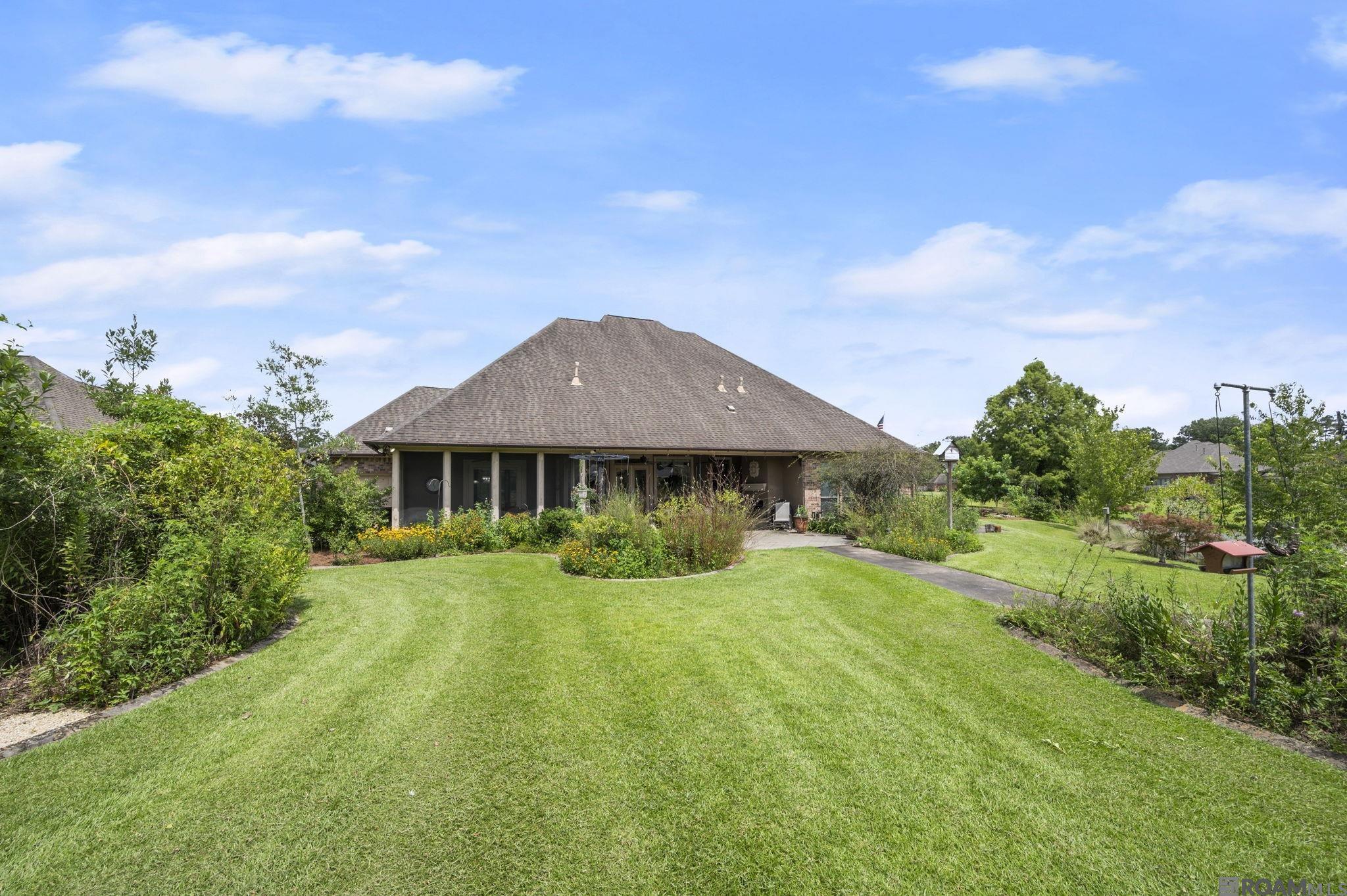 Central, Louisiana, 70739, United States, 4 Bedrooms Bedrooms, ,3 BathroomsBathrooms,Residential,For Sale,1900635