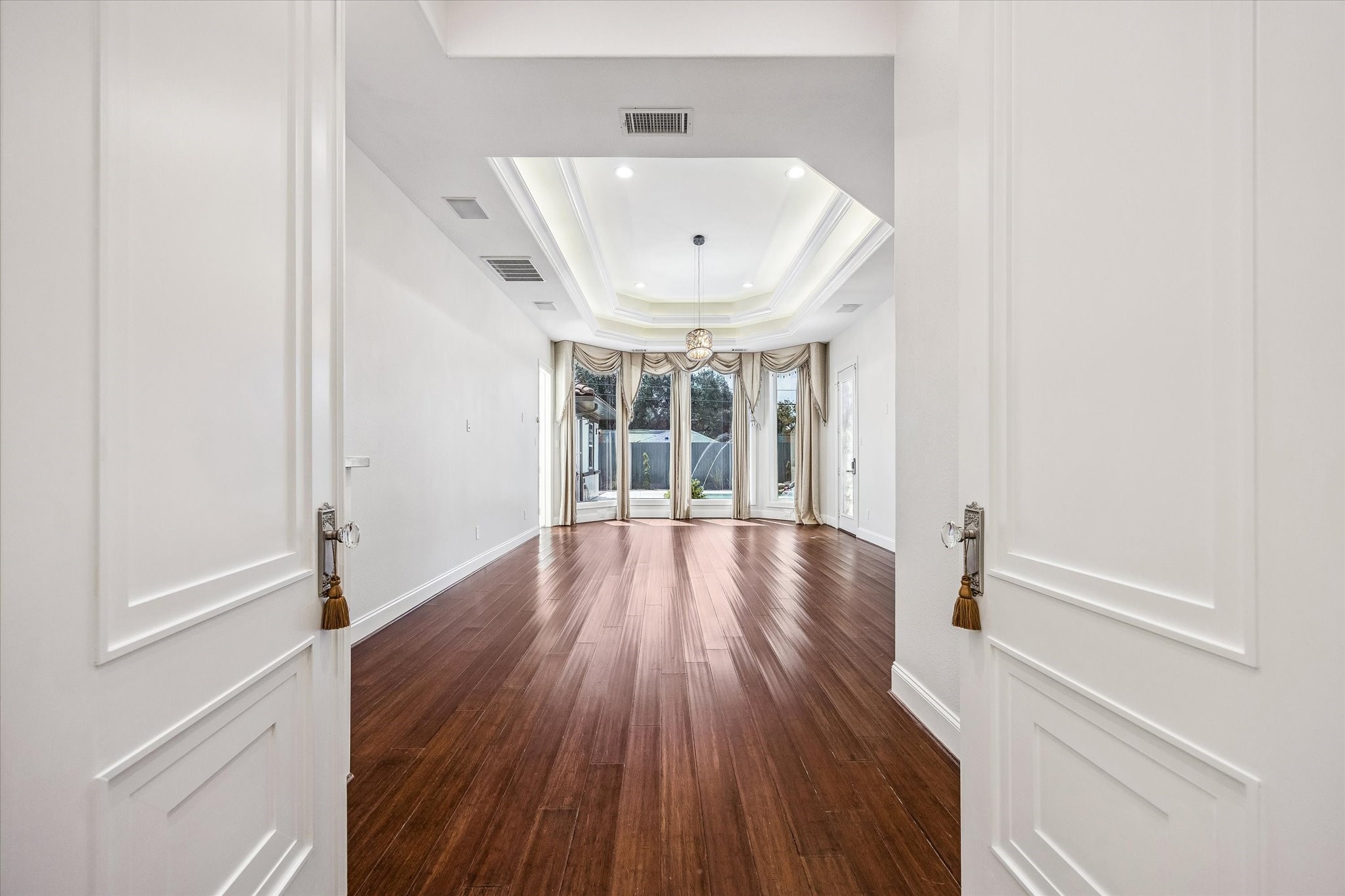 9761 Westview Drive - 物件實景
