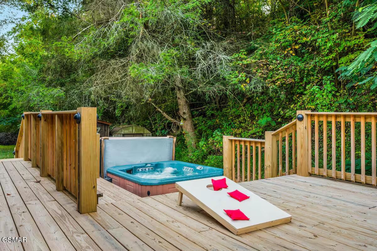 Sevierville, Tennessee, 37876, United States, 3 Bedrooms Bedrooms, ,2 BathroomsBathrooms,Residential,For Sale,1977531