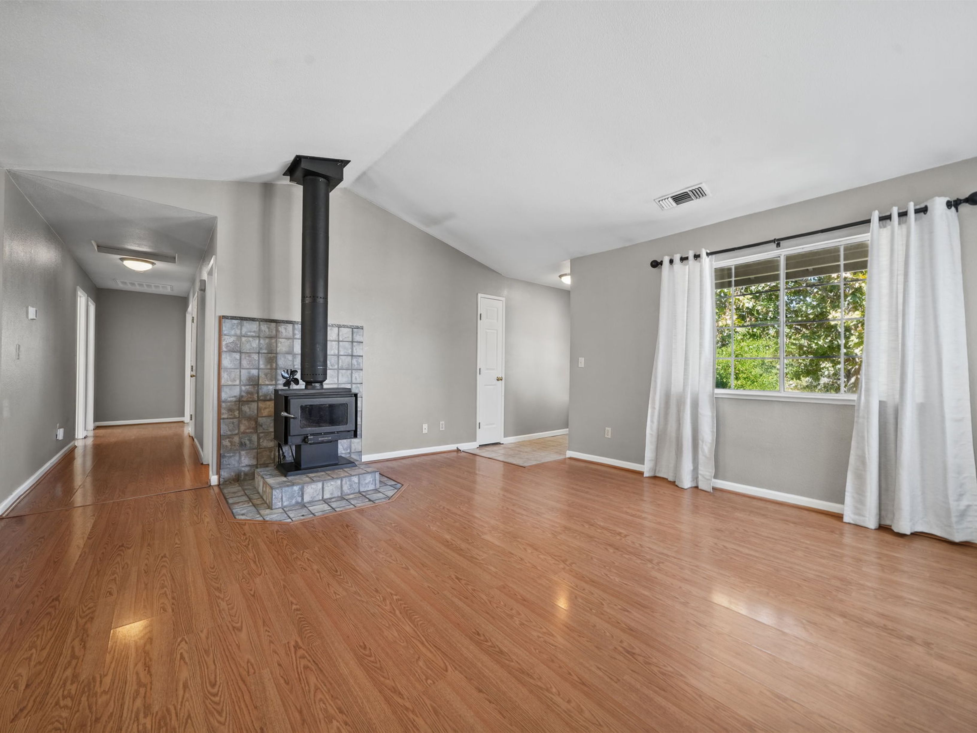  4611 Roadrunner Drive, Ione, CA 95640 - 物件實景