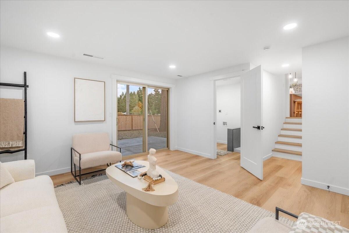 TACOMA, Washington, 98404, United States, 3 Bedrooms Bedrooms, ,2 BathroomsBathrooms,Residential,For Sale,1987479