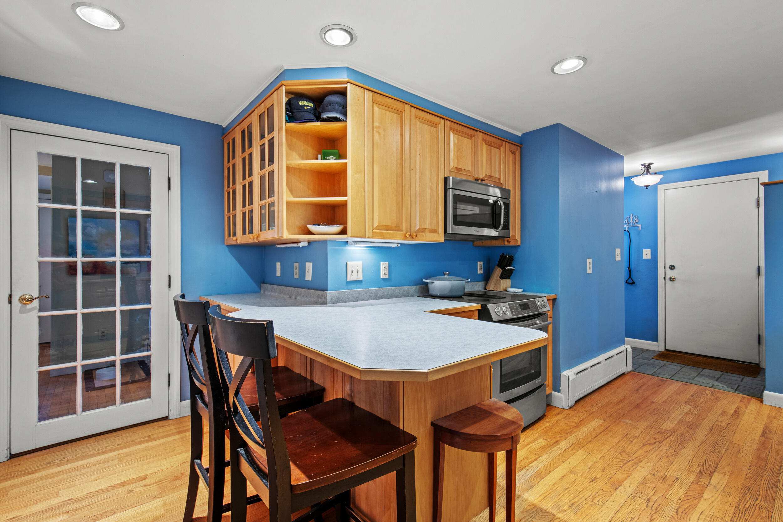 Portland, Maine, 04103, United States, 4 Bedrooms Bedrooms, ,2 BathroomsBathrooms,Residential,For Sale,1988552