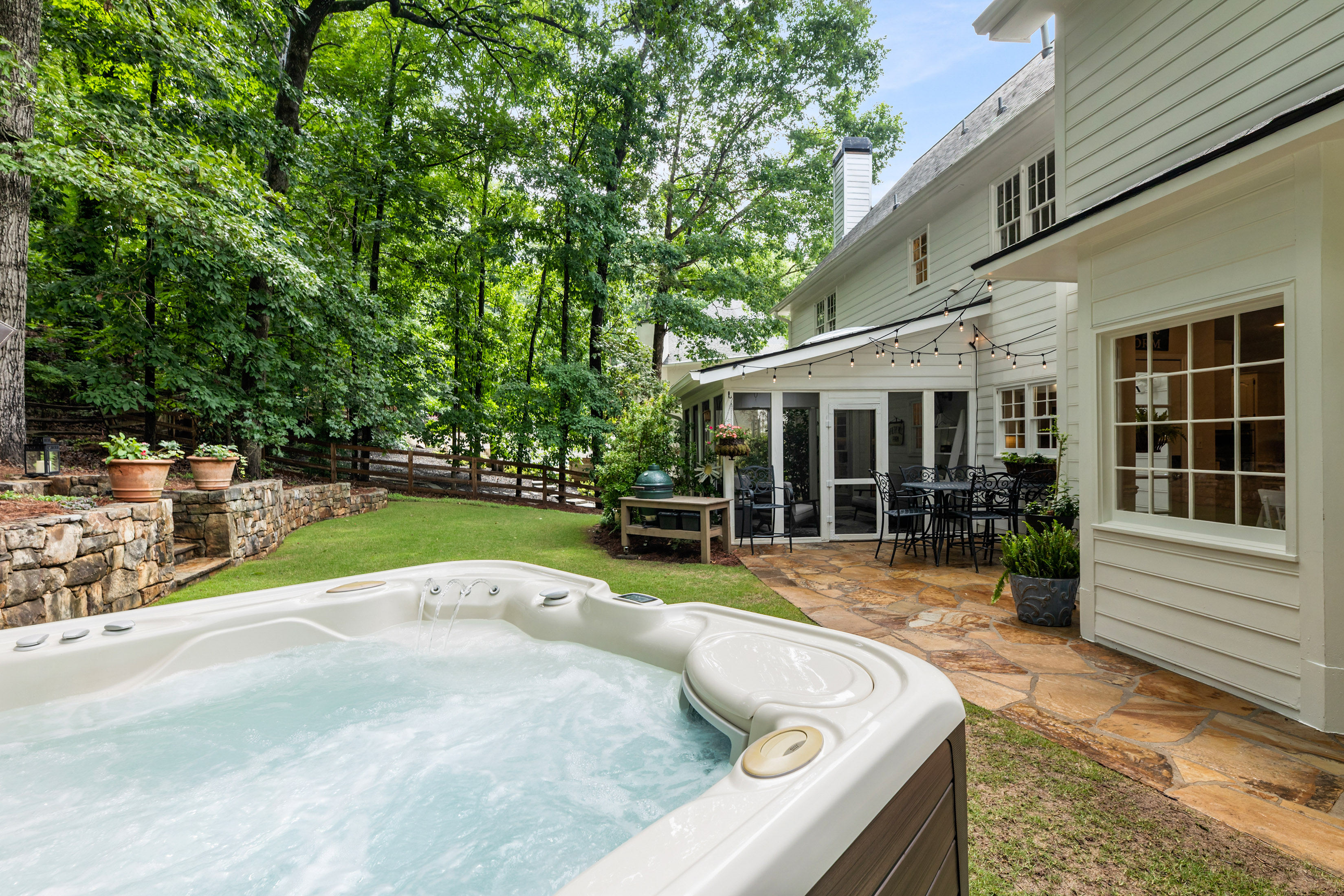  Beautifully Updated Brick Home on Quiet Cul-de-sac in Desirable Horseshoe Bend - 物件實景