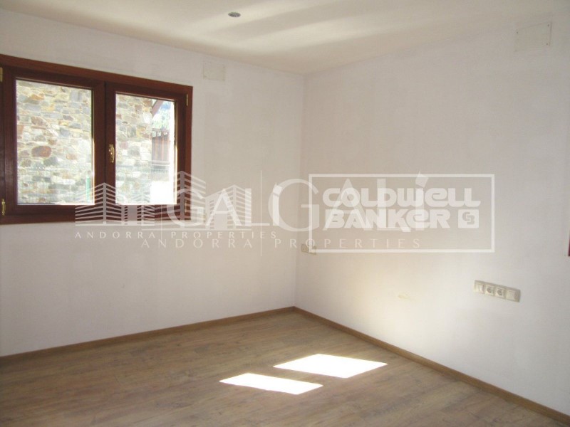 Canillo, Andorra, AD, 4 Bedrooms Bedrooms, ,2 BathroomsBathrooms,Residential,For Sale,1628029
