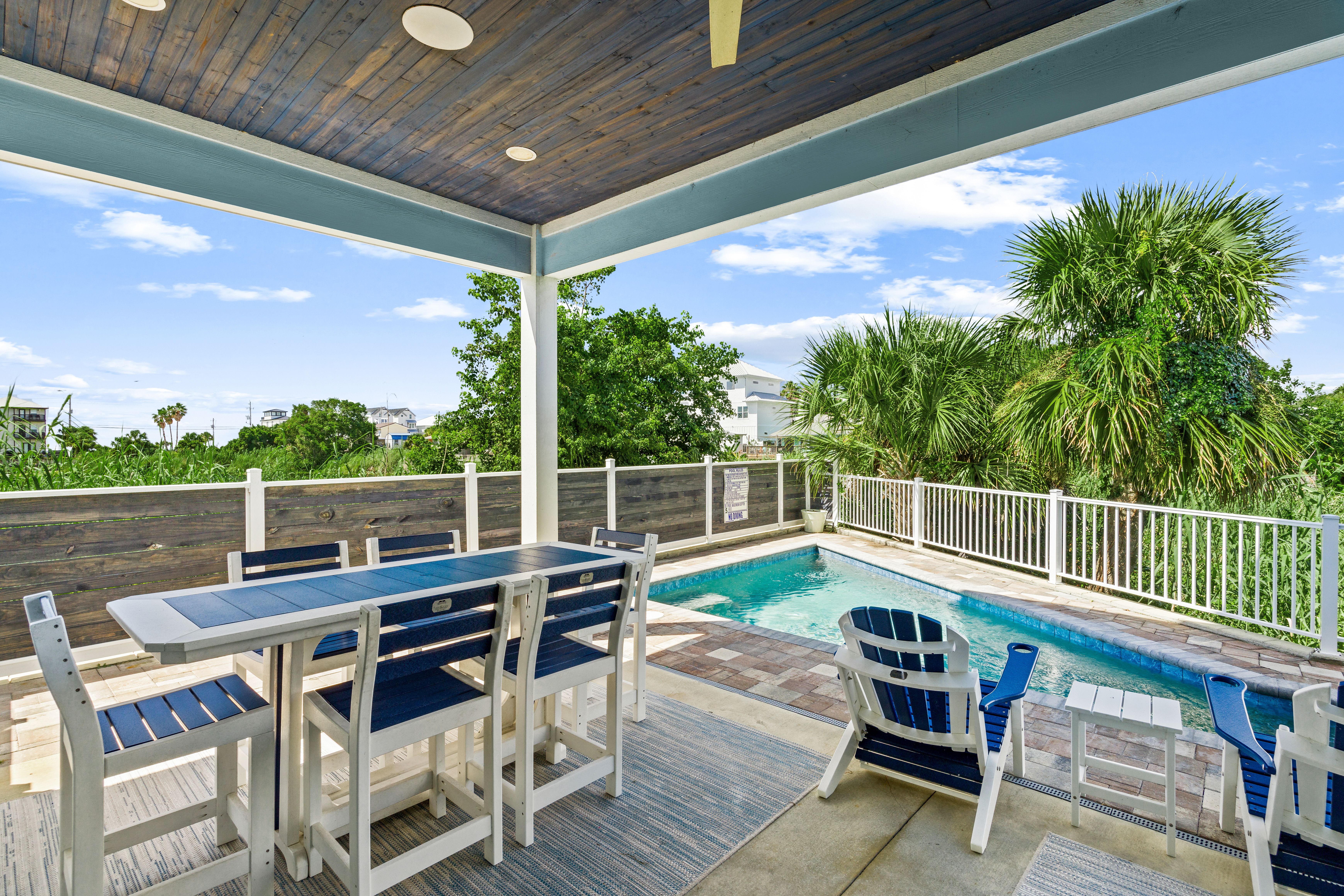  Custom Lakefront Retreat With Gulf Views And Private Pool - 物件實景