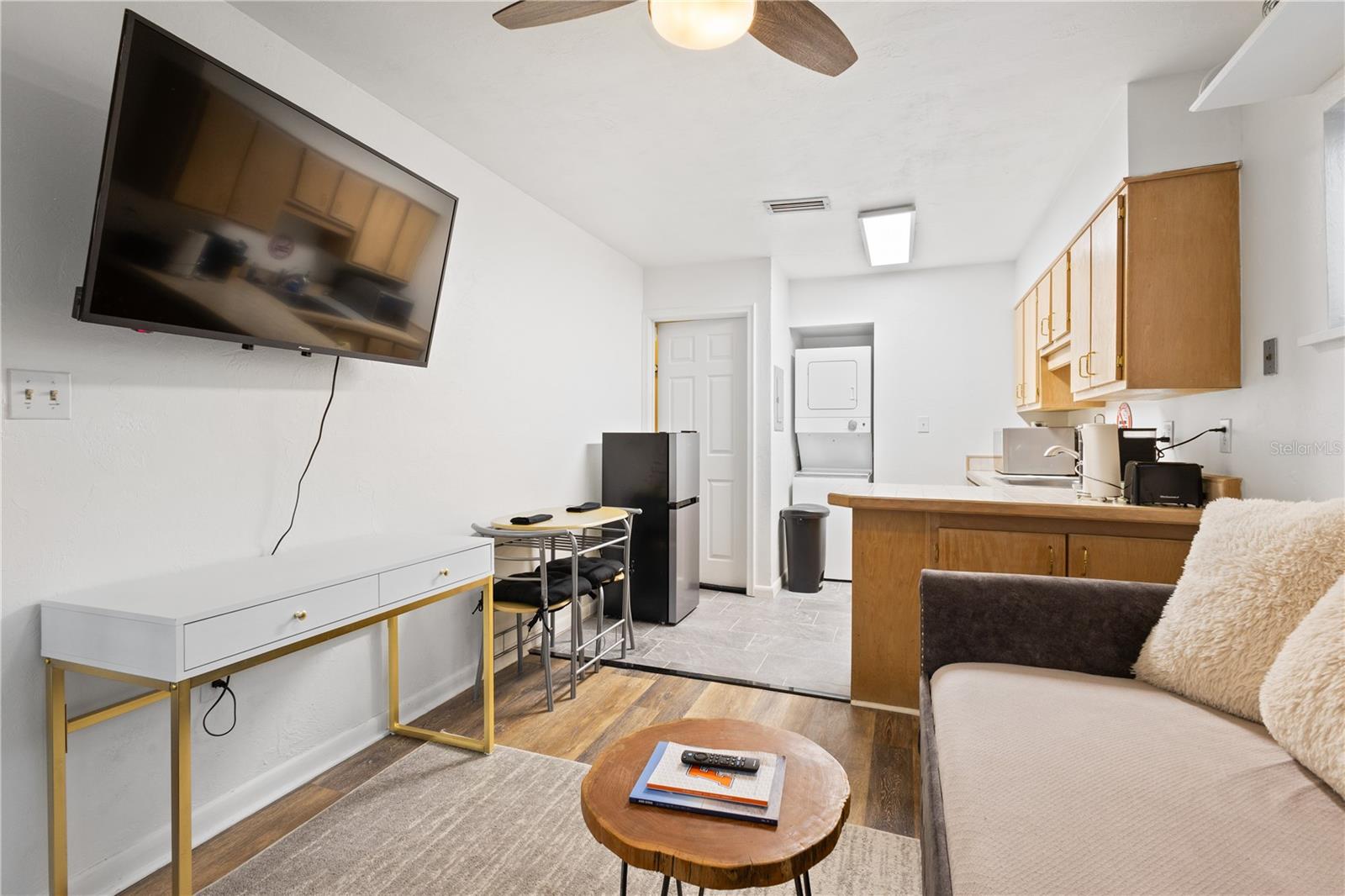 Gainsville, Florida, 32607, United States, 5 Bedrooms Bedrooms, ,4 BathroomsBathrooms,Residential,For Sale,2014852