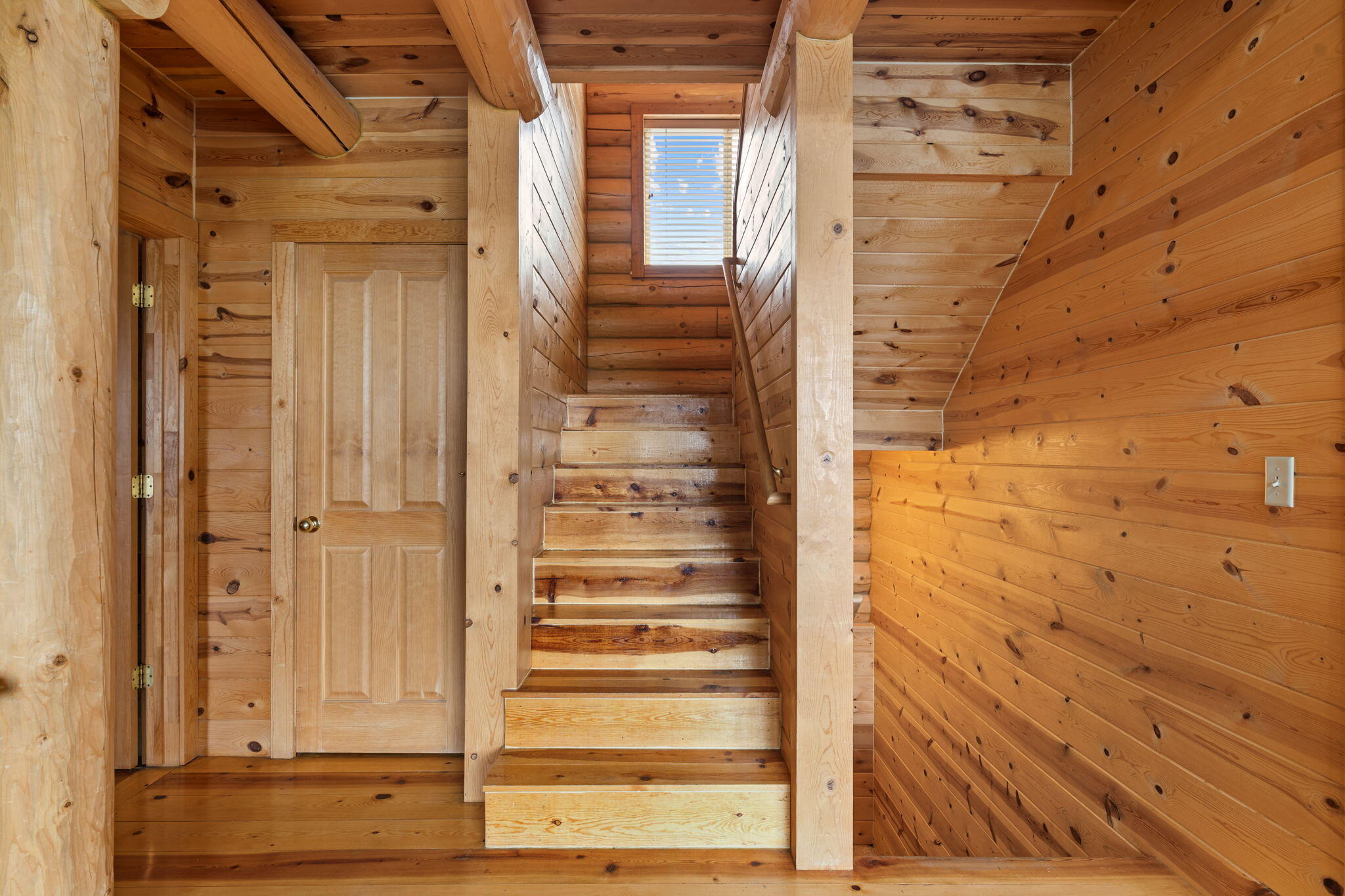 Parowan, Utah, 84761, United States, 5 Bedrooms Bedrooms, ,5 BathroomsBathrooms,Residential,For Sale,1976313