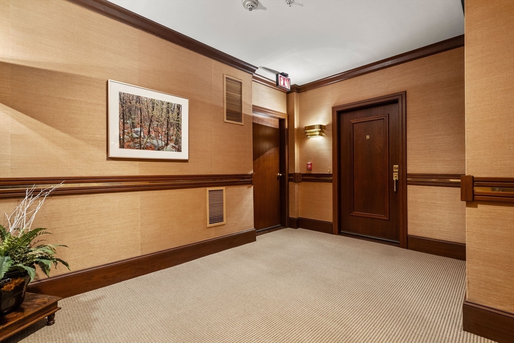 Boston, Massachusetts, 02467, United States, 2 Bedrooms Bedrooms, ,3 BathroomsBathrooms,Residential,For Sale,1940197