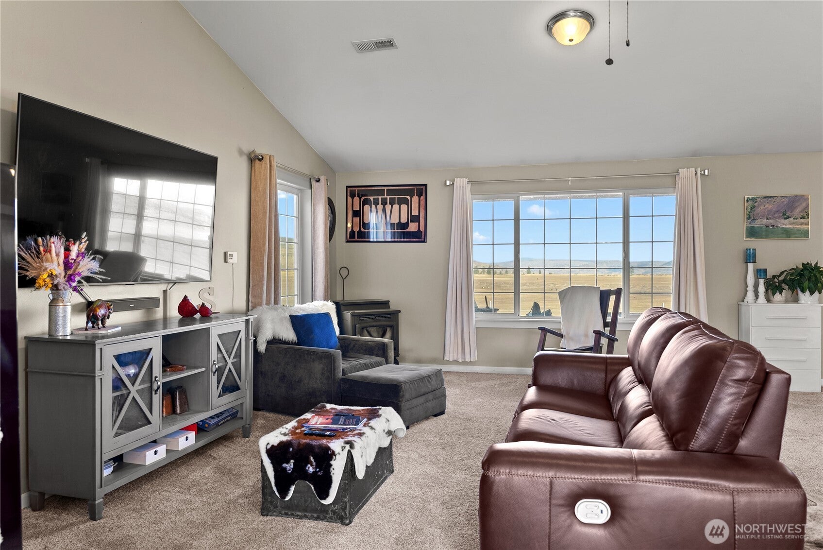 Malott, Washington, 98829, United States, 3 Bedrooms Bedrooms, ,1 BathroomBathrooms,Residential,For Sale,1989338