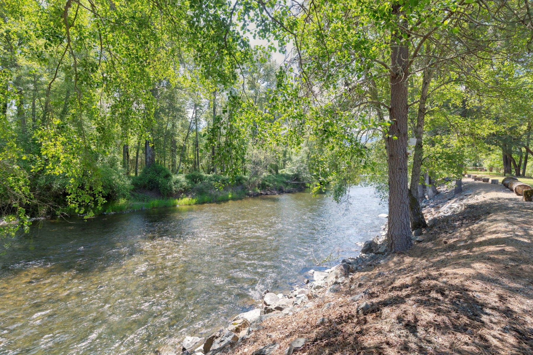  8110 New Hope Road Grants Pass, OR 97527 - 物件實景