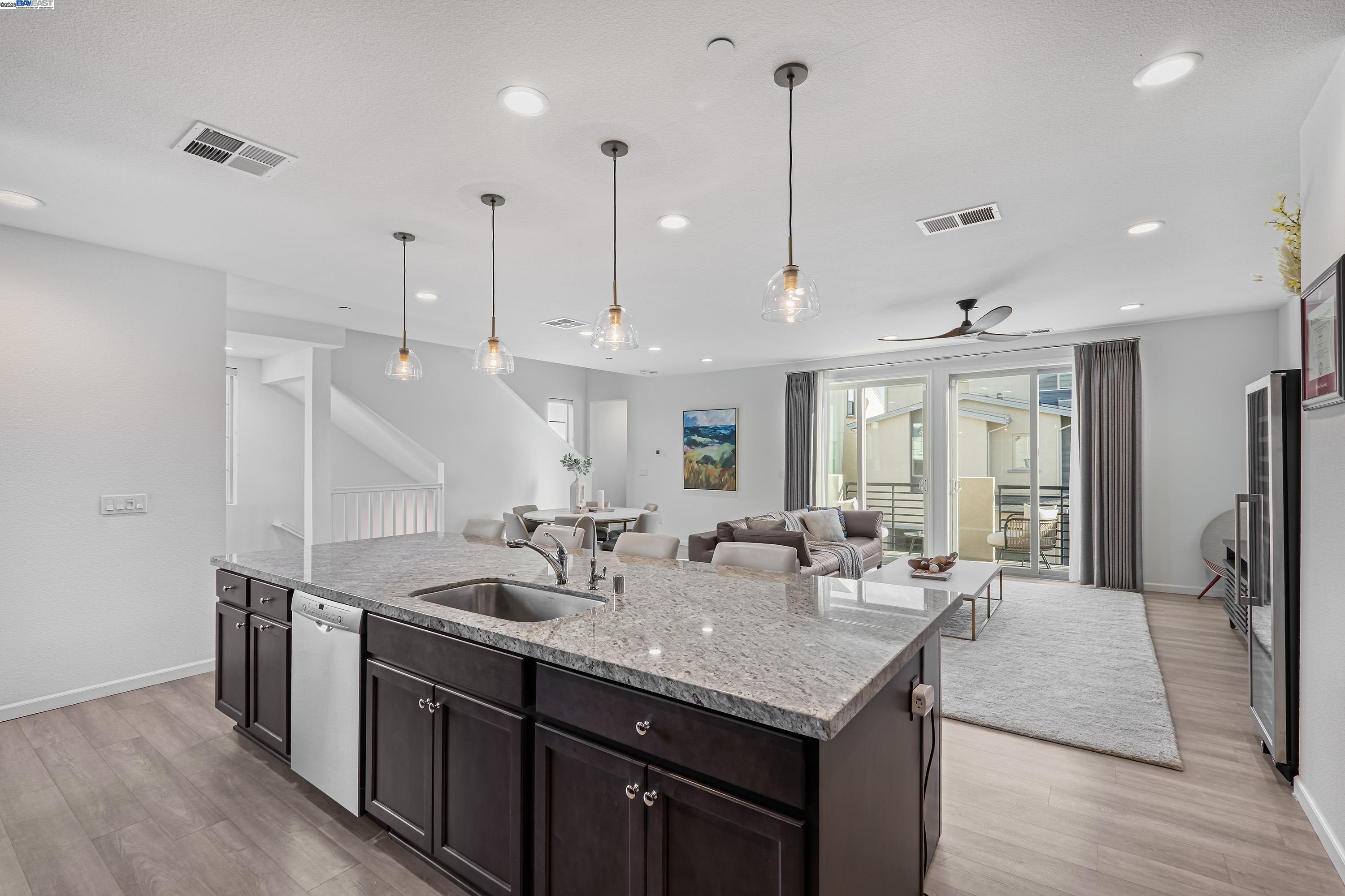 Dublin, California, 94568, United States, 4 Bedrooms Bedrooms, ,3 BathroomsBathrooms,Residential,For Sale,1987697